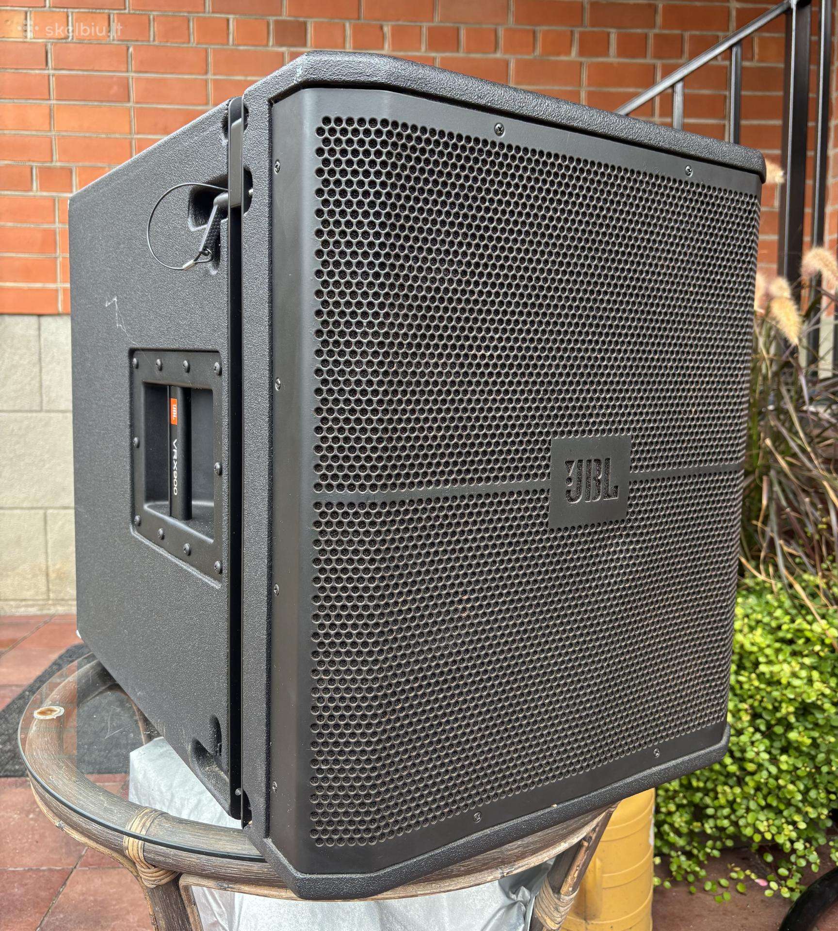 Jbl Vrx915s žemų dažnių garsiakalbis