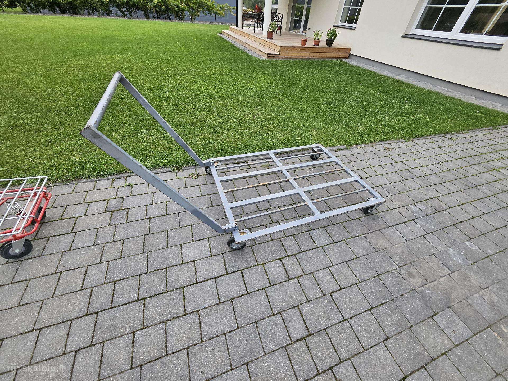 Patvarus manevringas vežimas 4 ratais