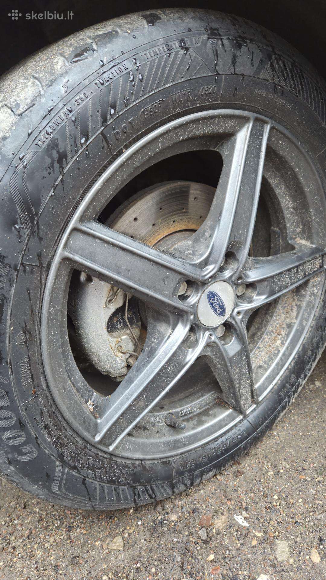 Ford Focus, 1.6 l., hatchback