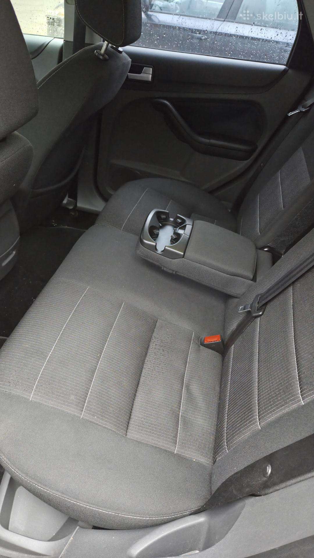Ford Focus, 1.6 l., hatchback