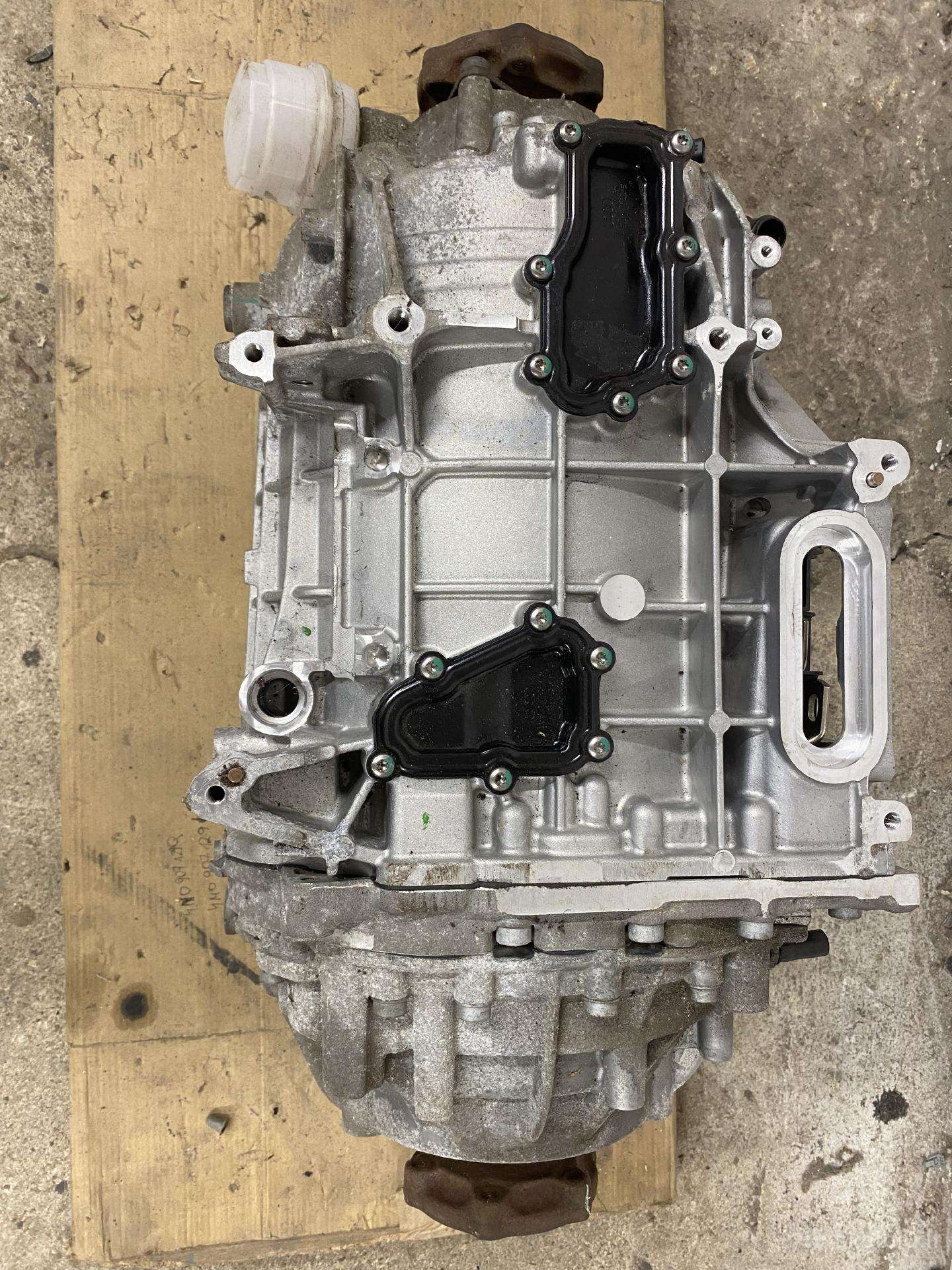 Audi etron 300kw elektrinis variklis