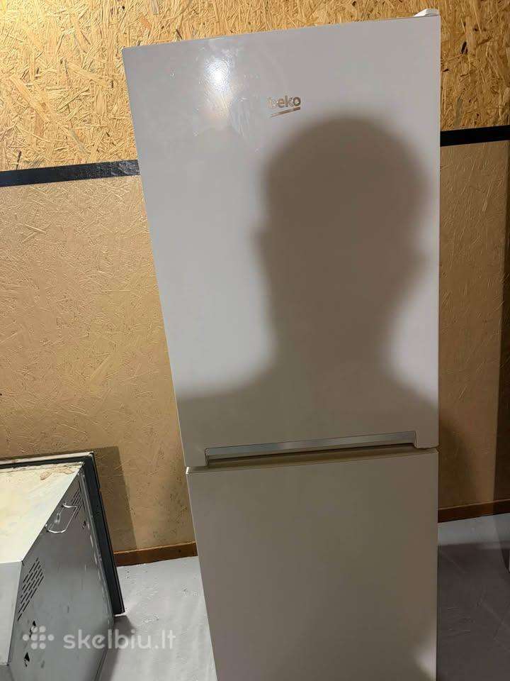 Parduodamas Tvarkingas beko šaldytuvas