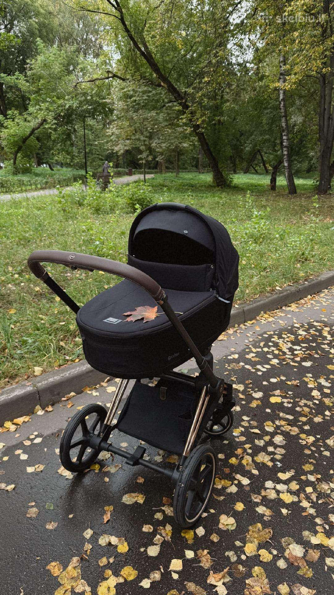 Cybex Priam V4 Rose Gold.