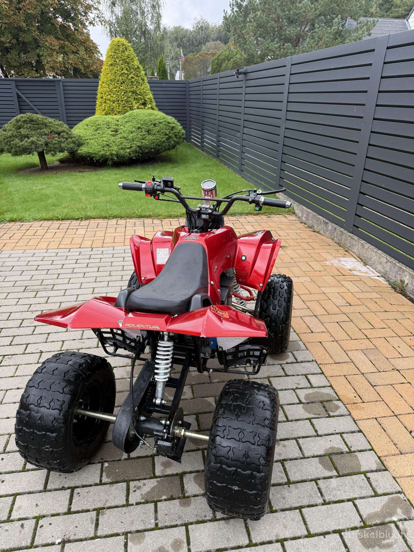 -Kita- -kita-, atv / quad