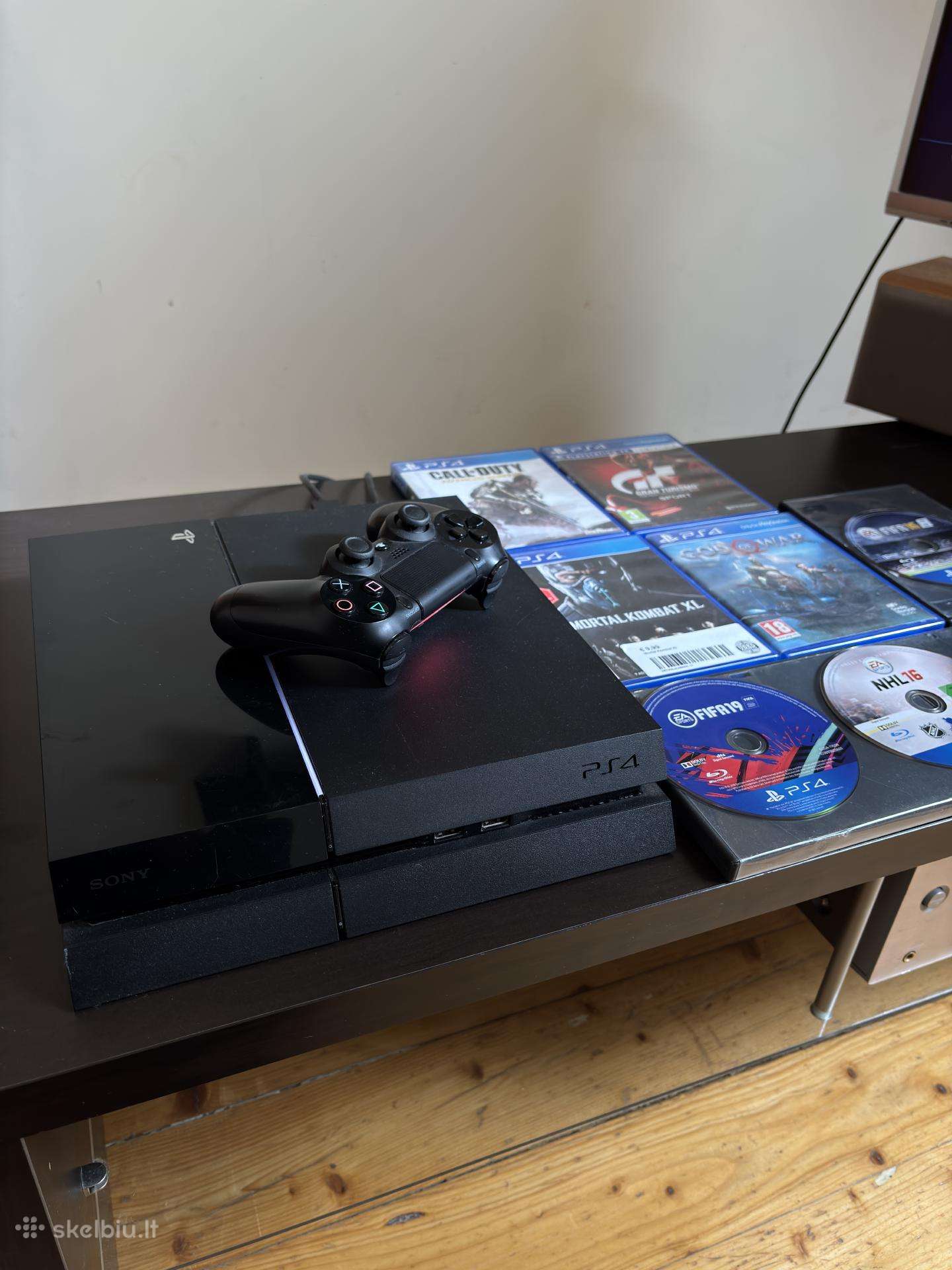 Playstation 4+8 žaidimai