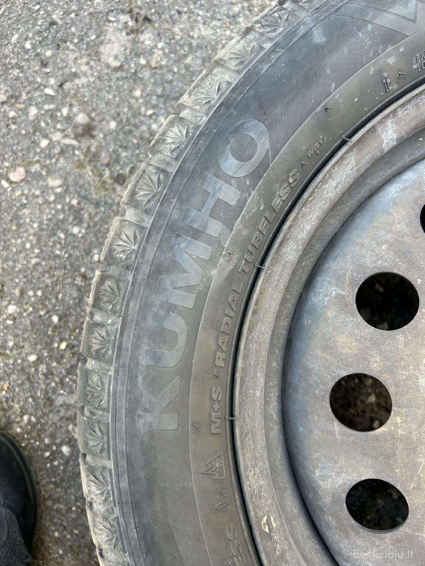 Plieniniai r-16 ratlankiai su žieminėmis padangomi