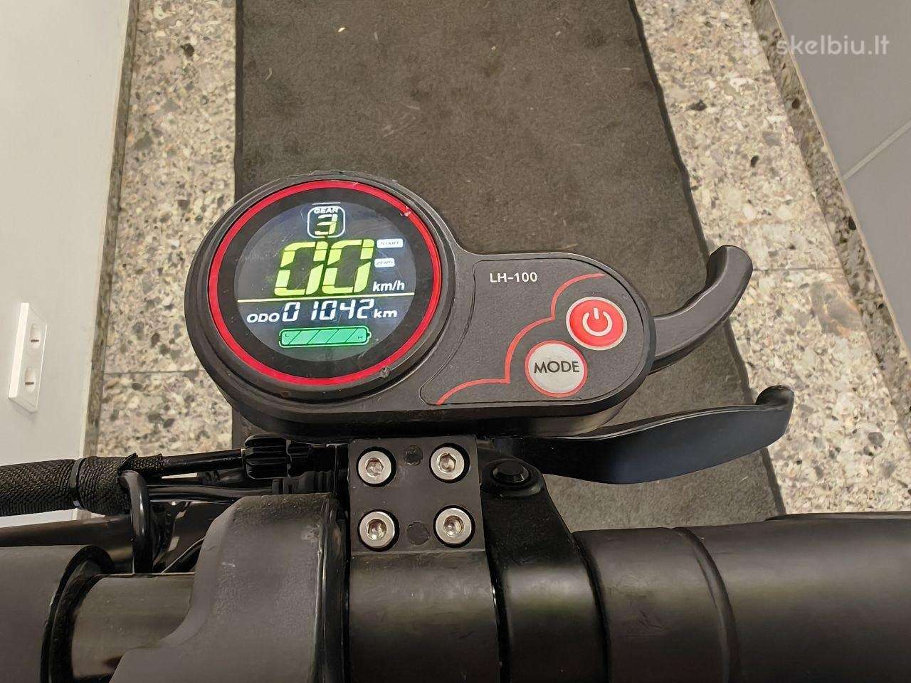 Электрический самокат Beaster Scooter