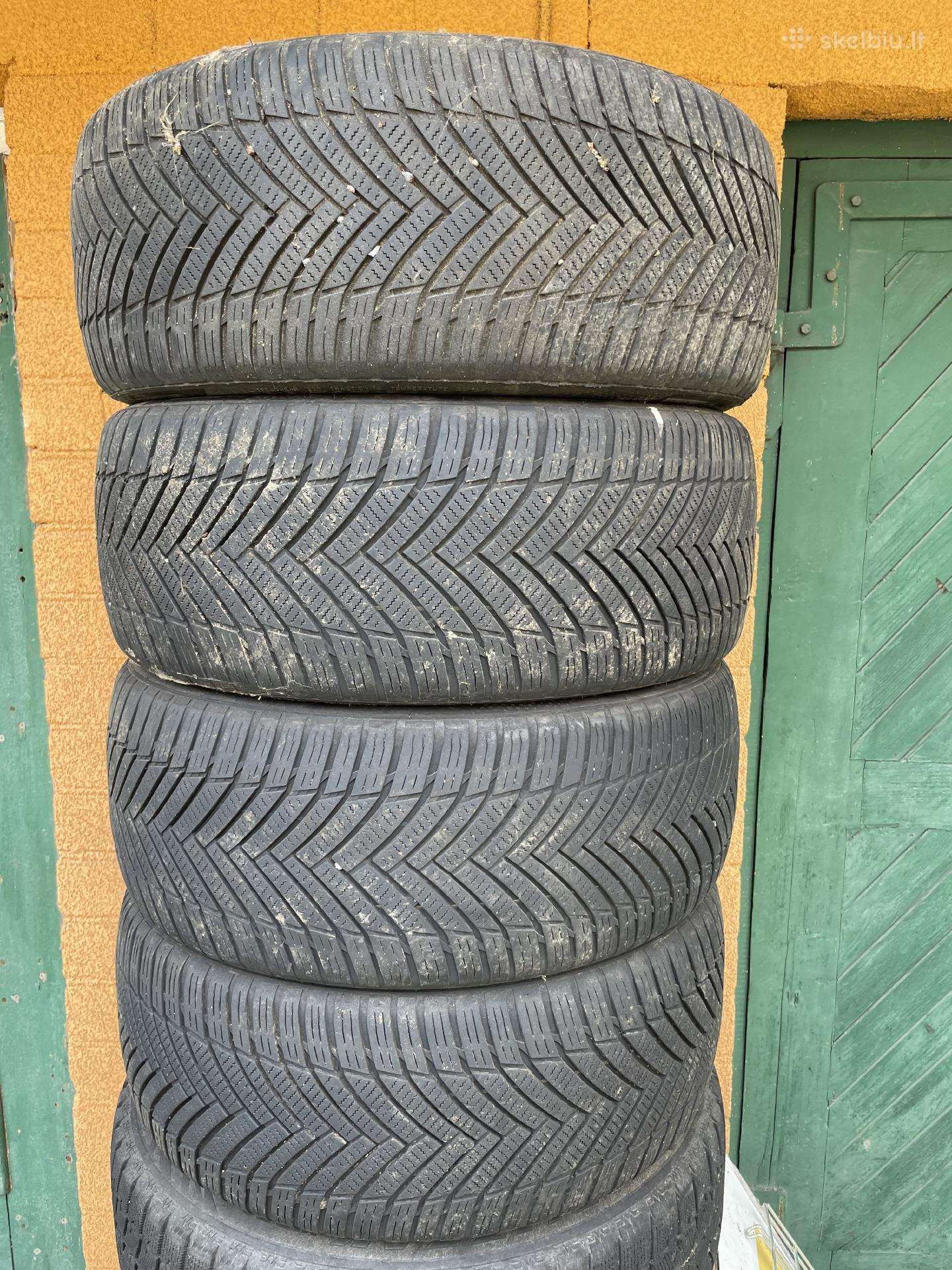Padangos R17 225/50