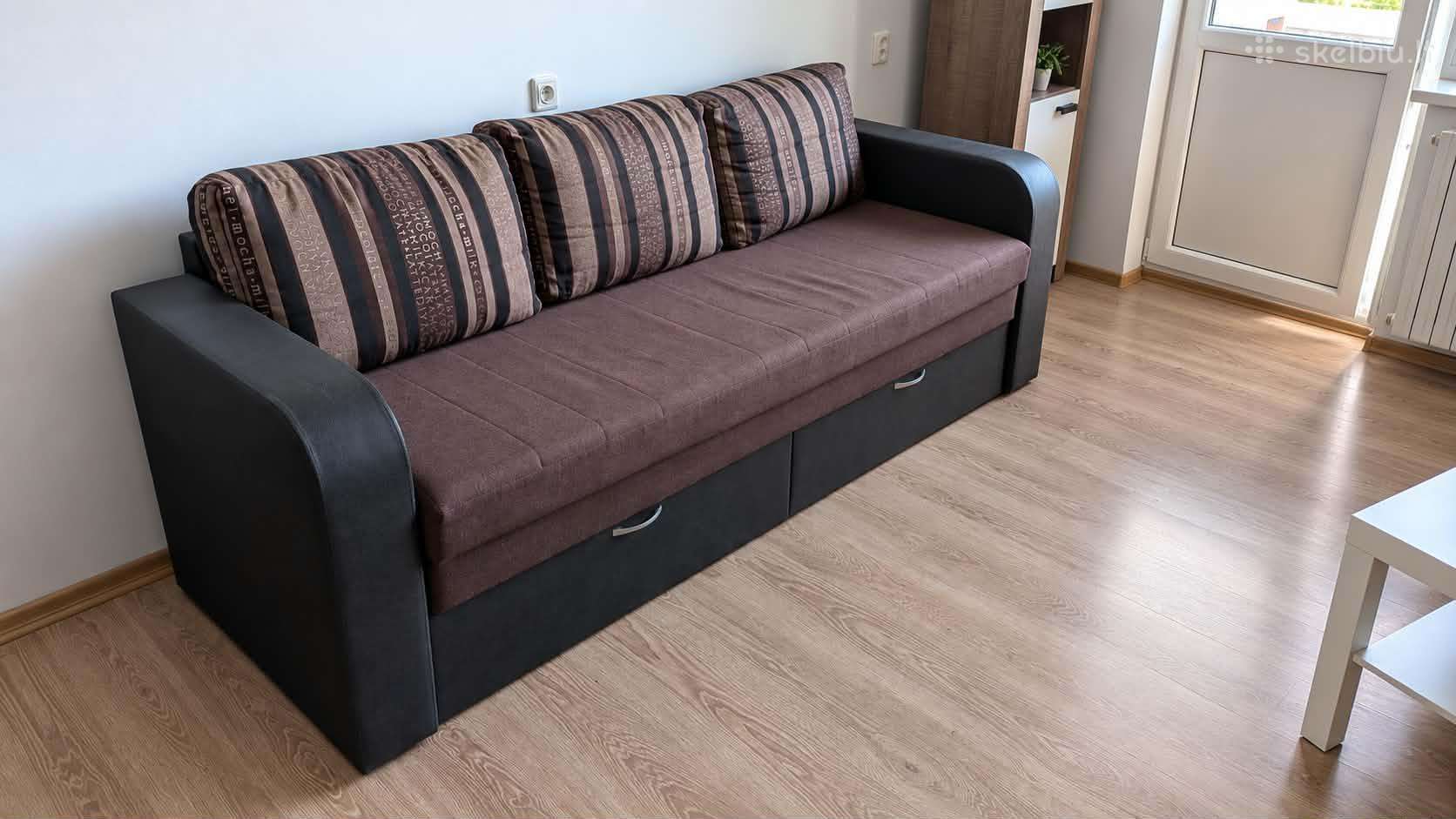 Ištiesiama sofa