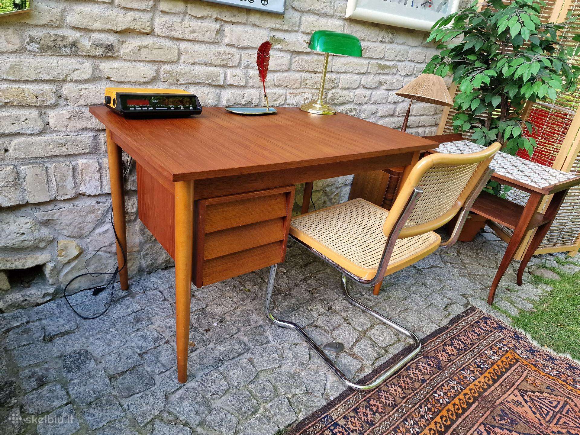 Vintažinis mid century tikmedžio darbo stalas