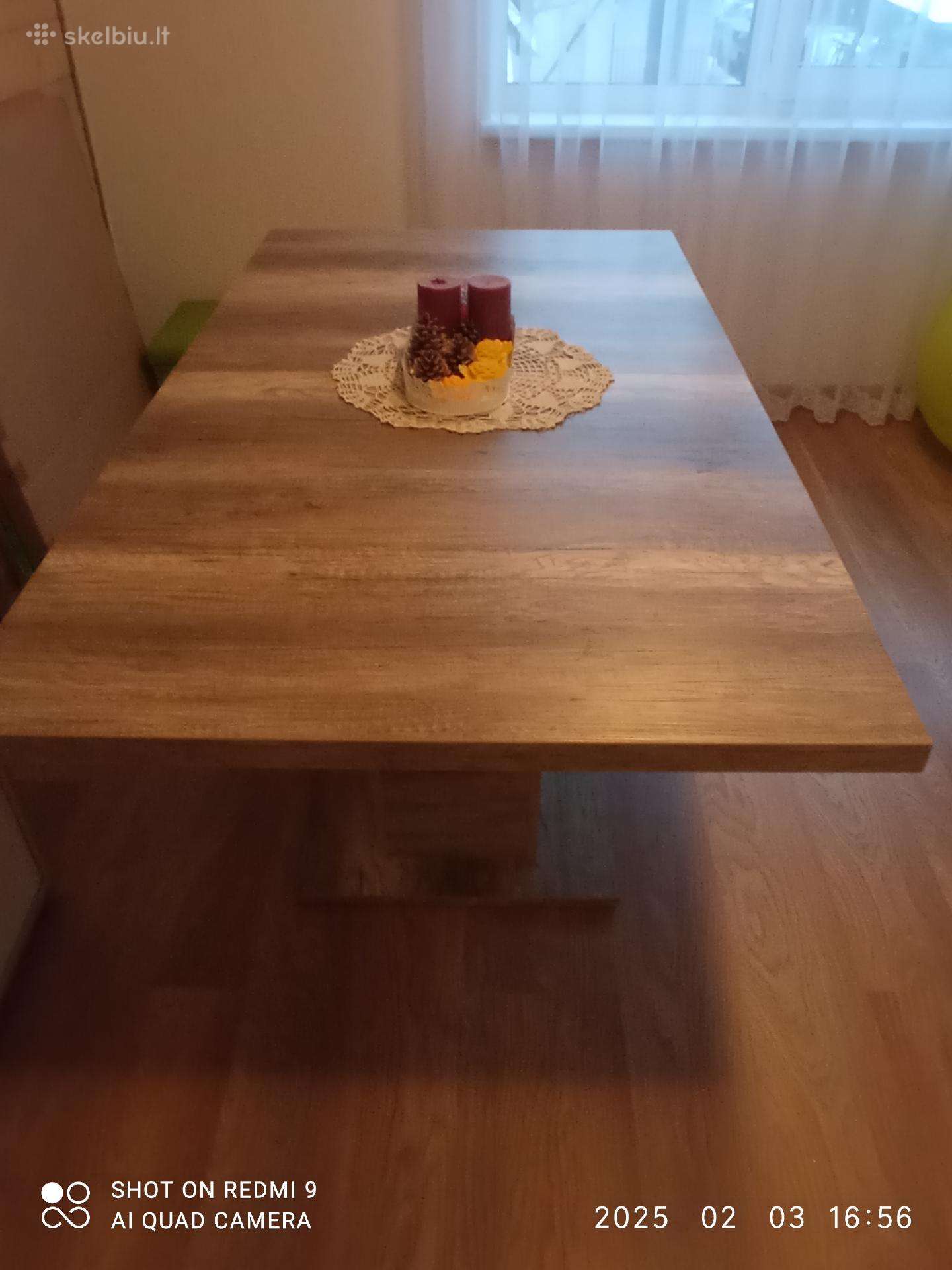 Parduodu valgomojo stalą