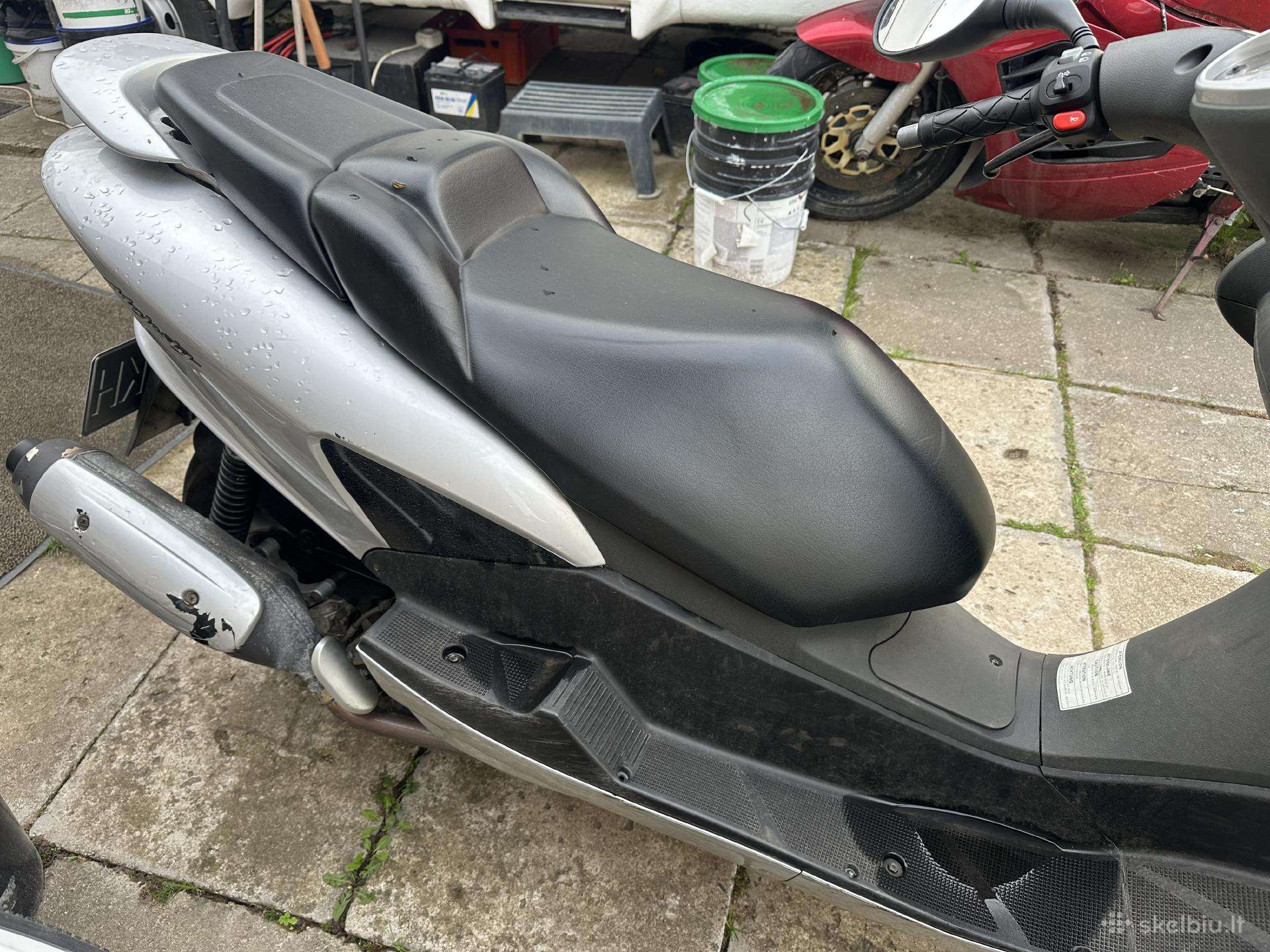 Yamaha Majesty 124cc, scooters / mopeds