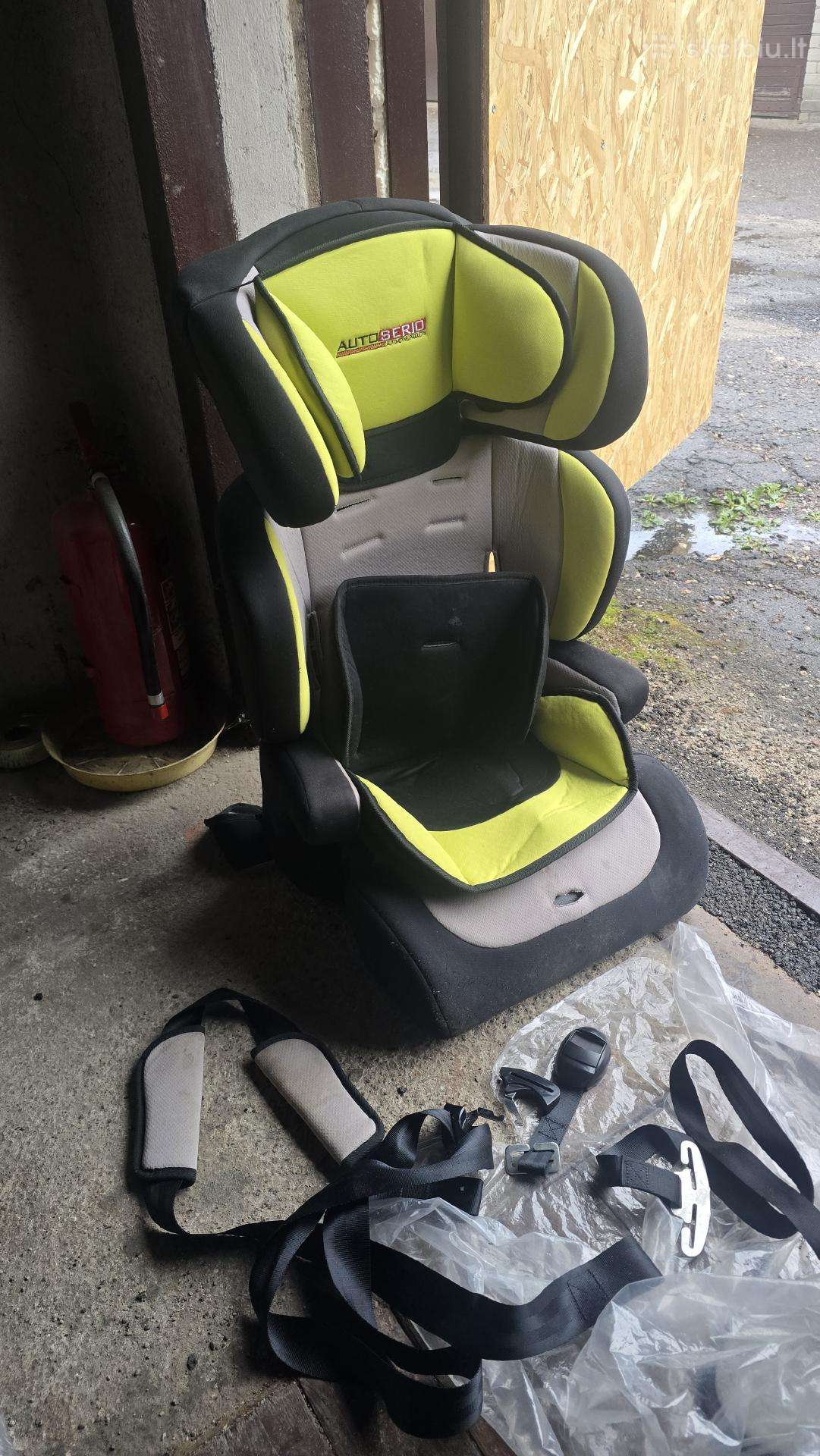 Atiduodu naudotą automobilinę kėdutę
