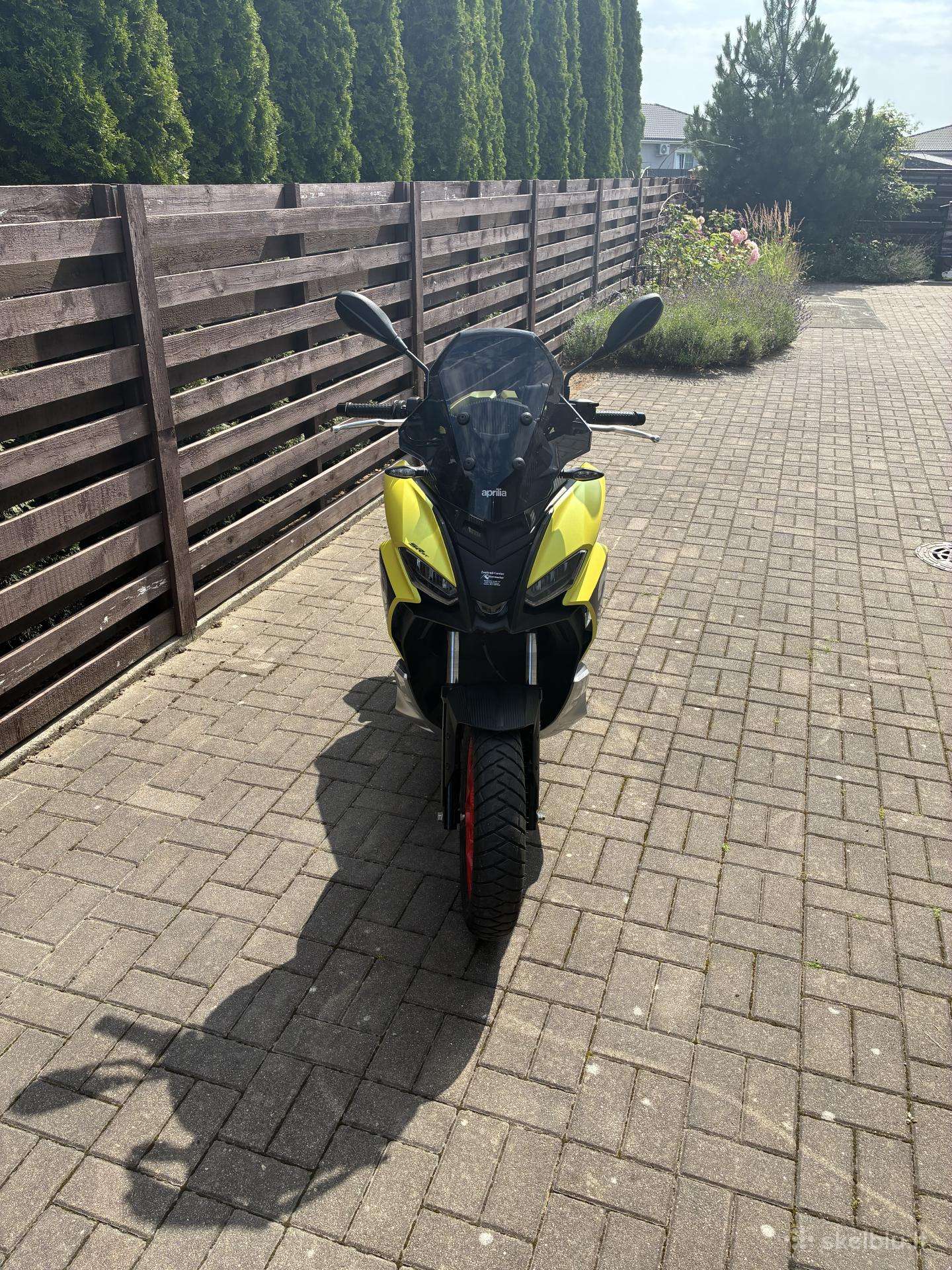 Aprilia SR 125cc, мотороллеры / мопеды