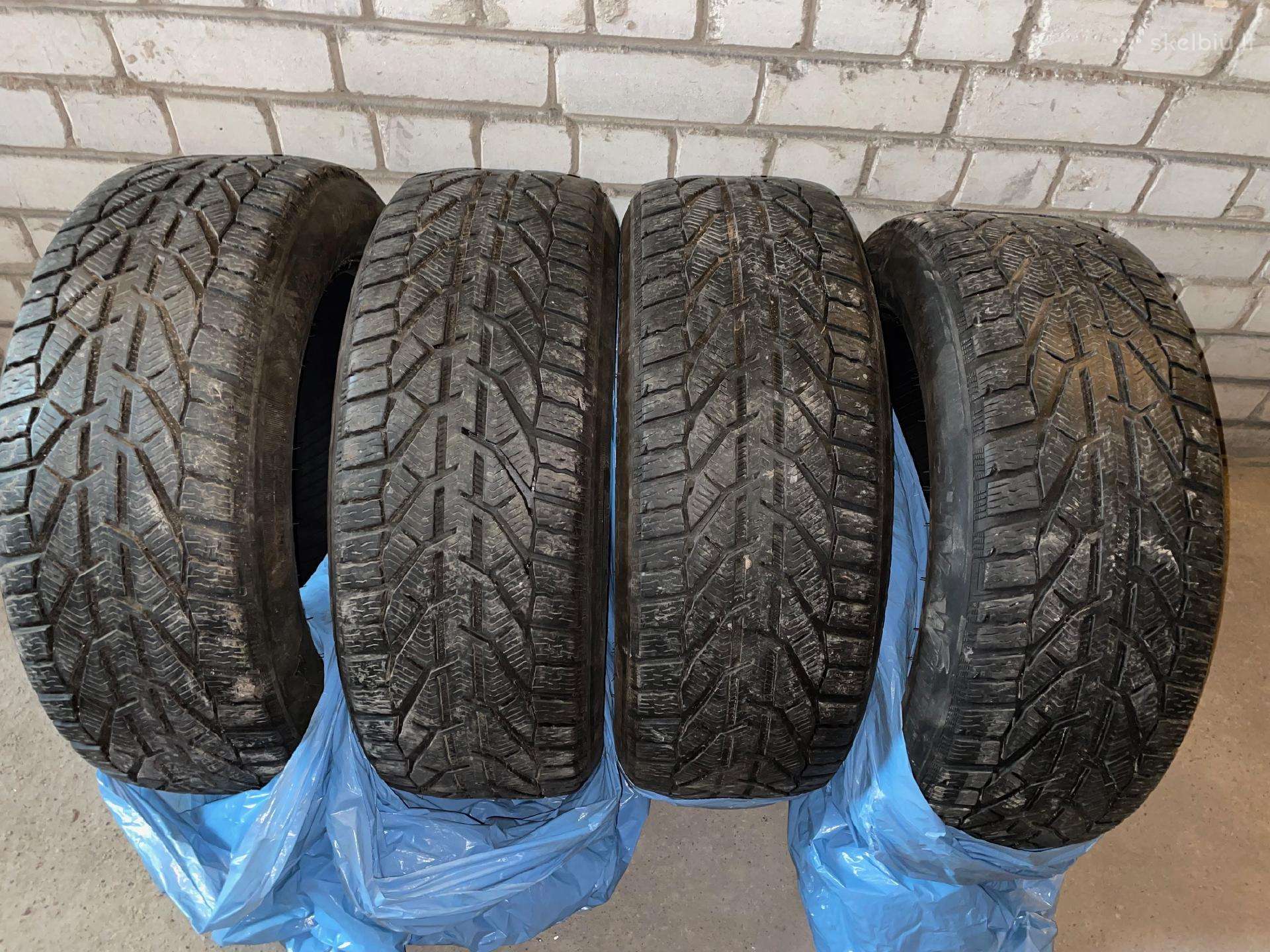 Taurus, winter 235/55 R19