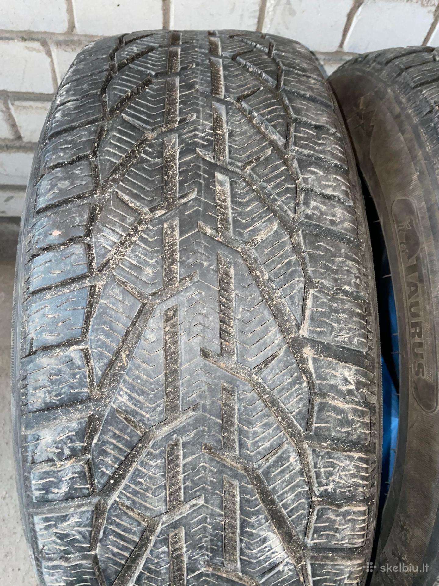 Taurus, winter 235/55 R19