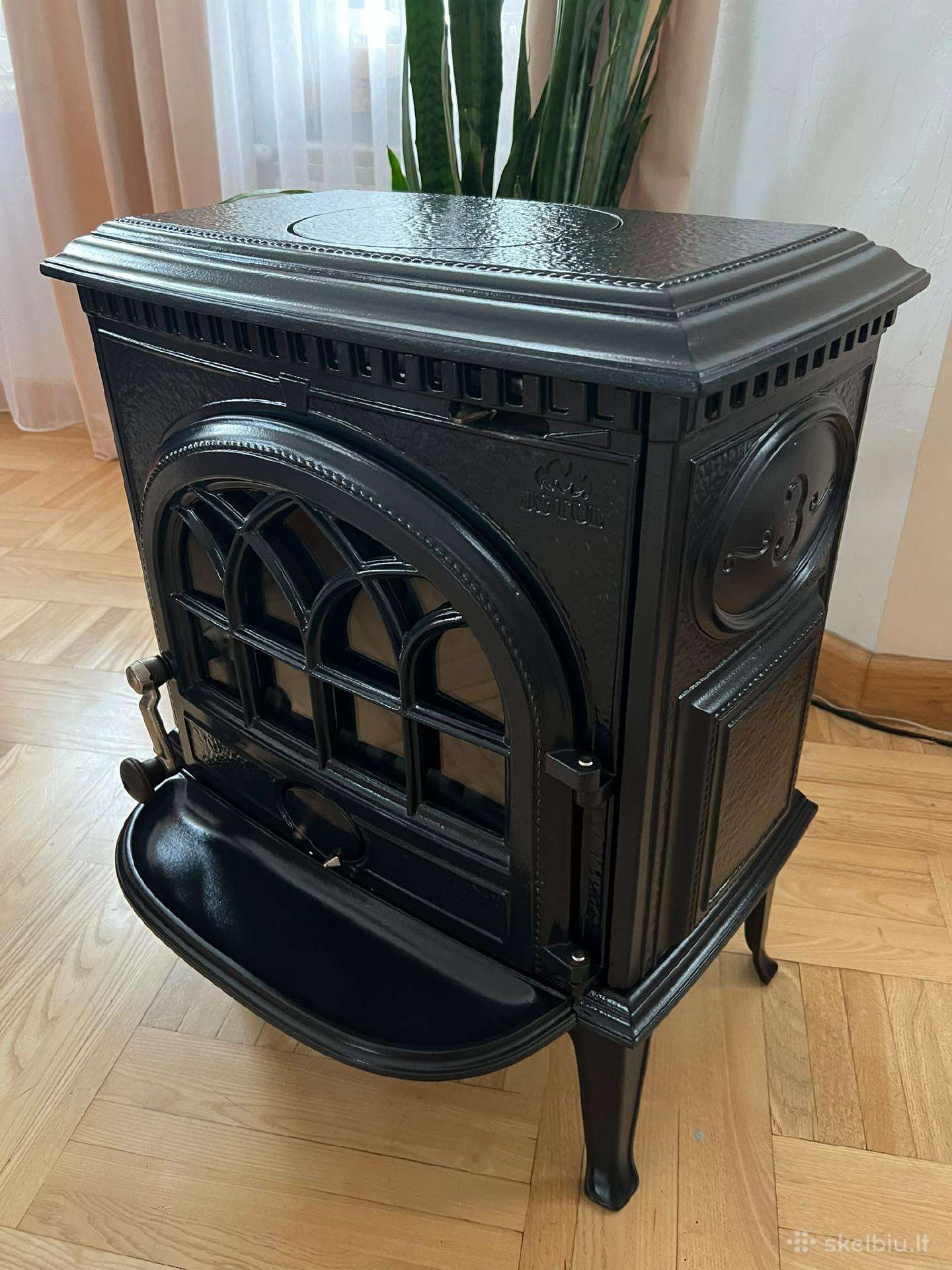 Jotul 3 zidinys krosnele