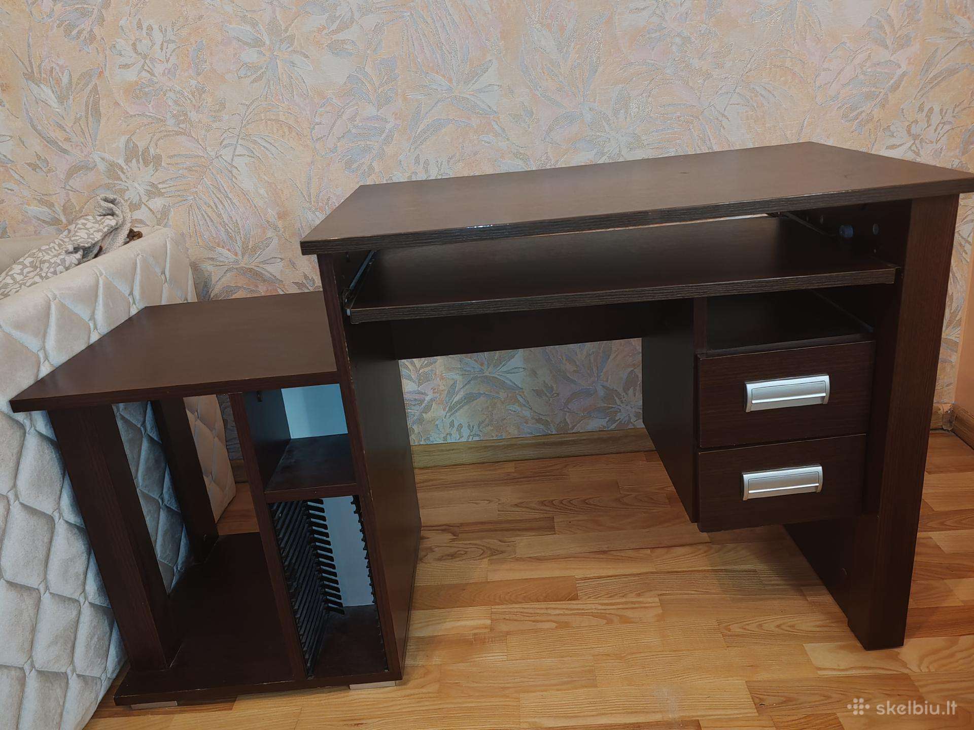 Stalas, gera būklė, 73x125x50 sm, kaina 20 eur