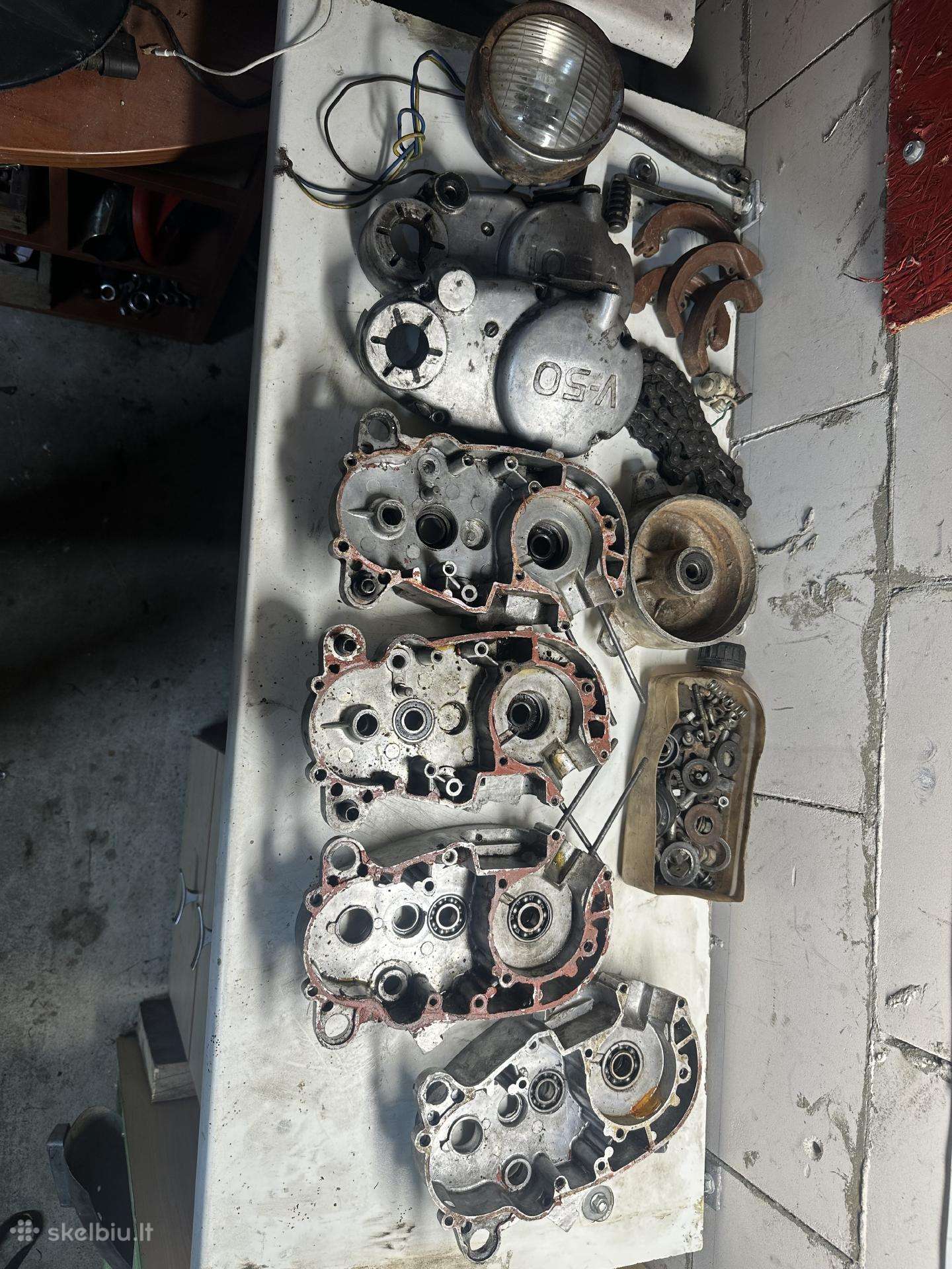 V-50, V-501 variklio dalys.