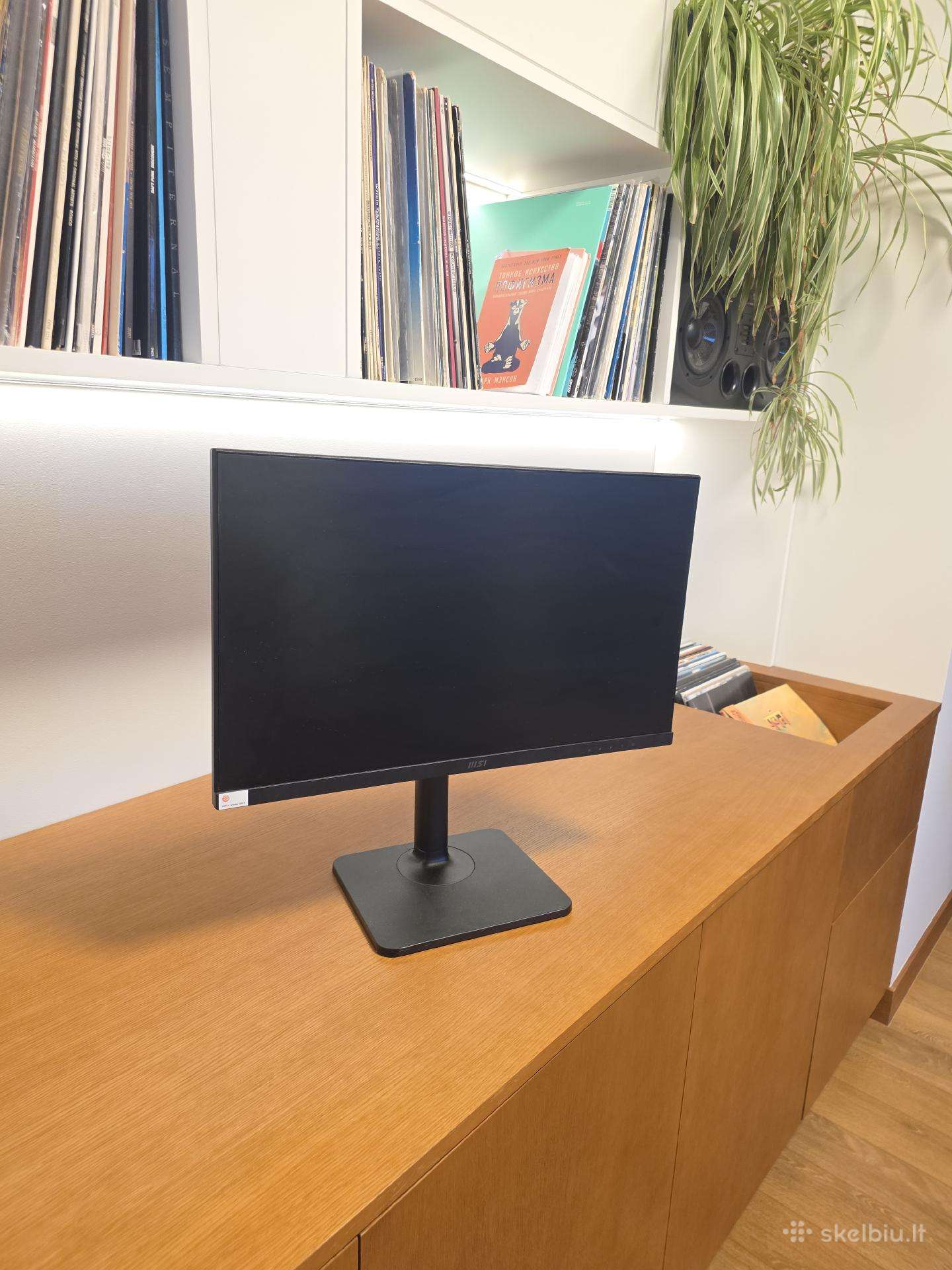 Msi Modern Md241p 23,8 Ips Full HD monitorius su