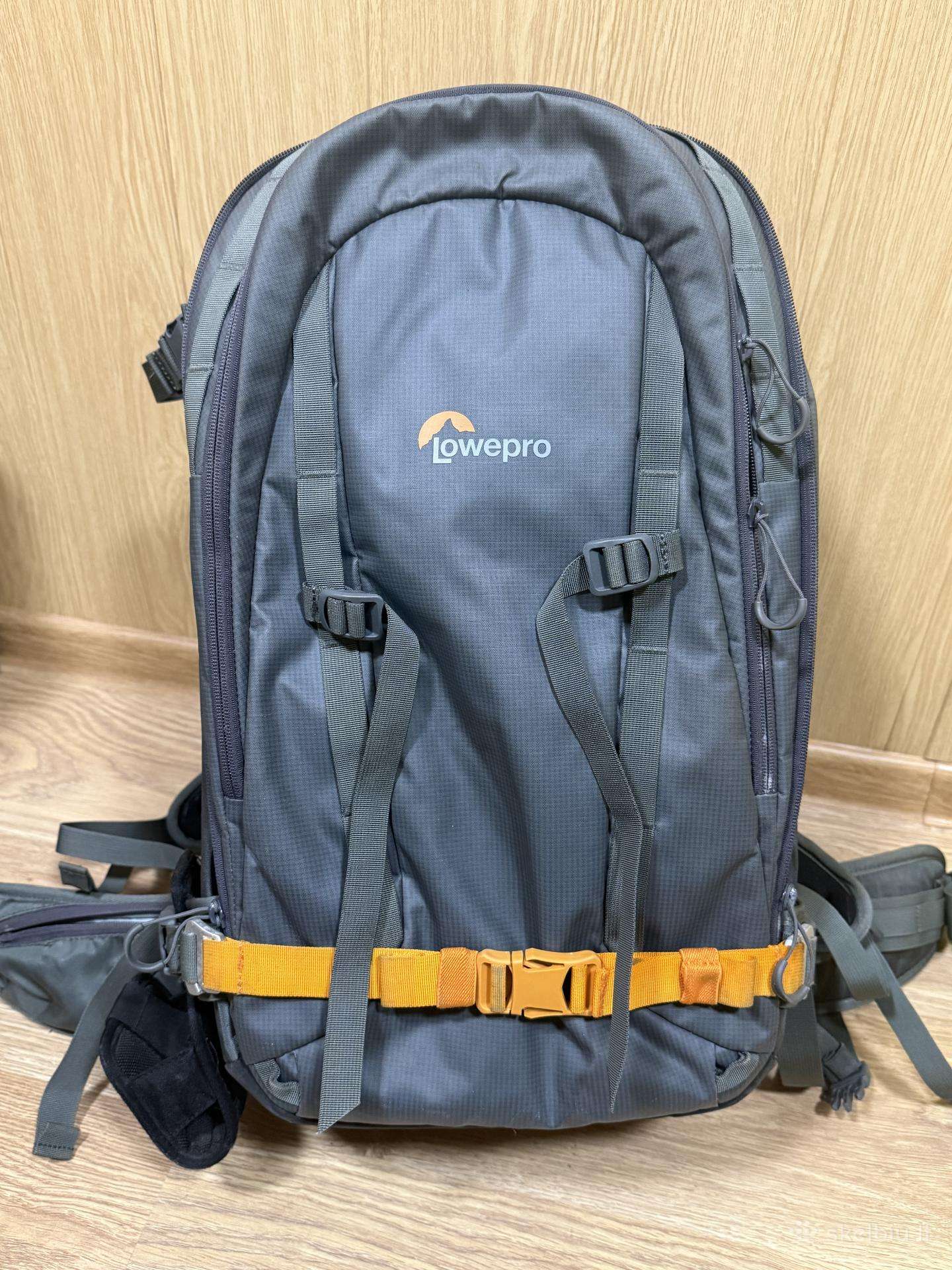 Lowepro Whistler BP 450 Aw kelionių kuprine