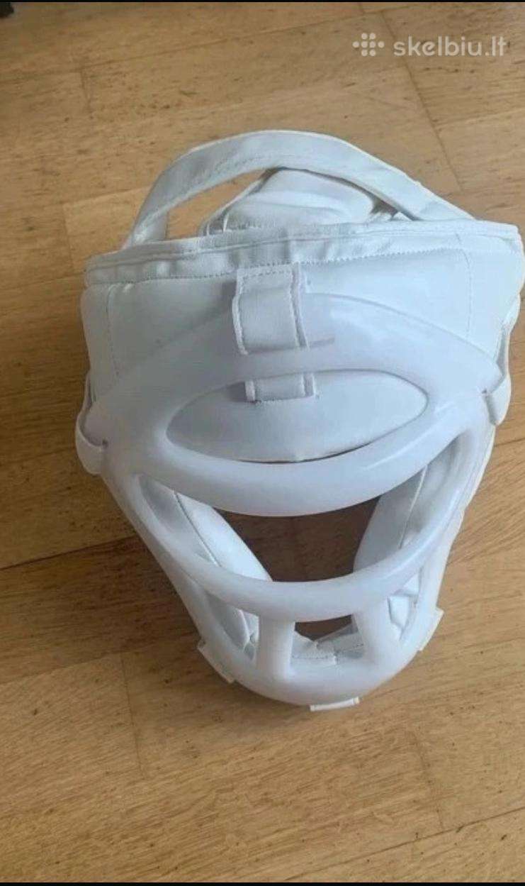 Karate šalmas