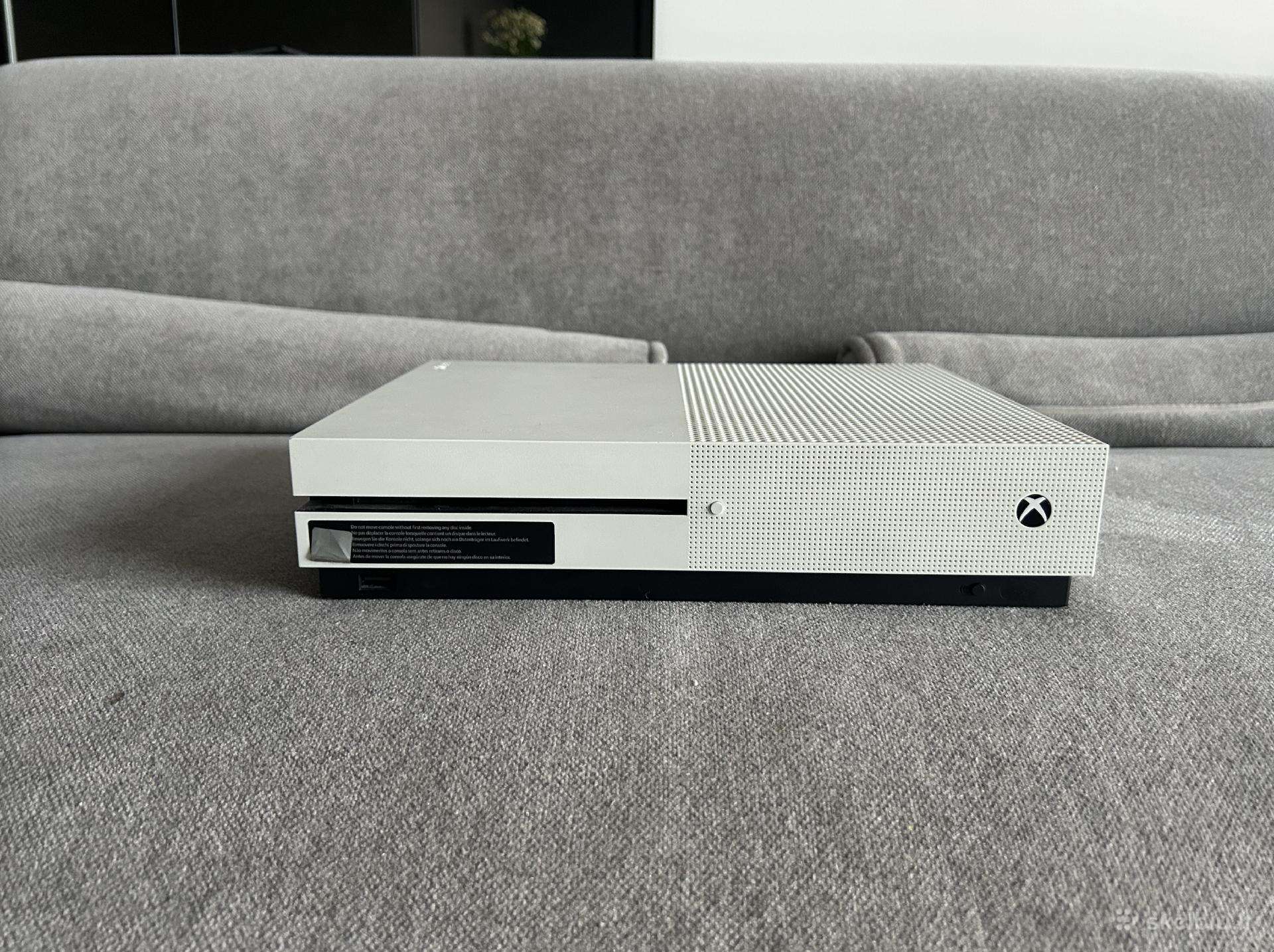 Xbox one S 500 GB