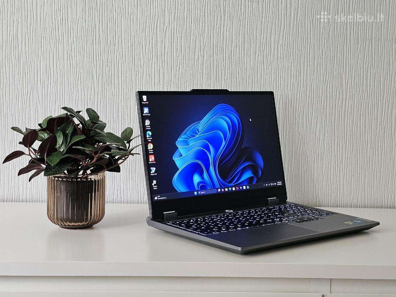 Lenovo Loq 15.6" Rtx 5050