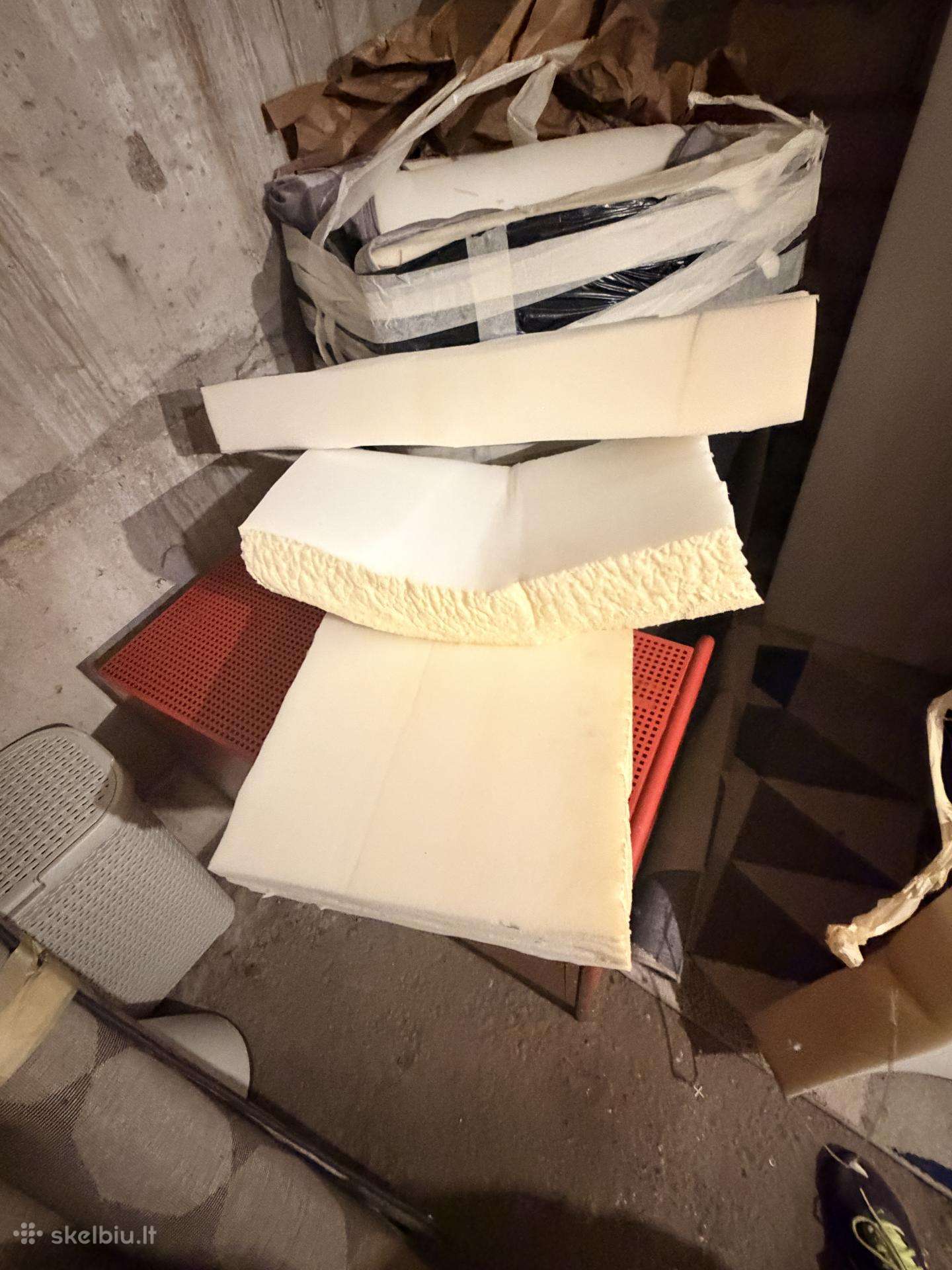 10 cm porolonas – visas kiekis 30 €