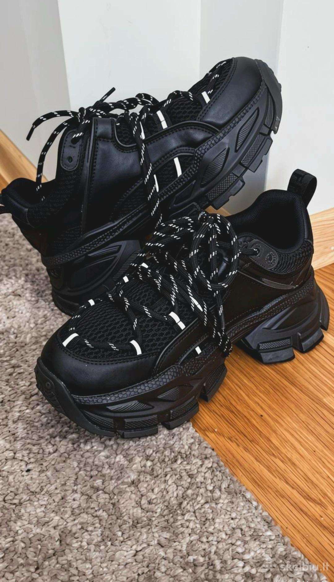 Buffalo Saturn laces modelio batai