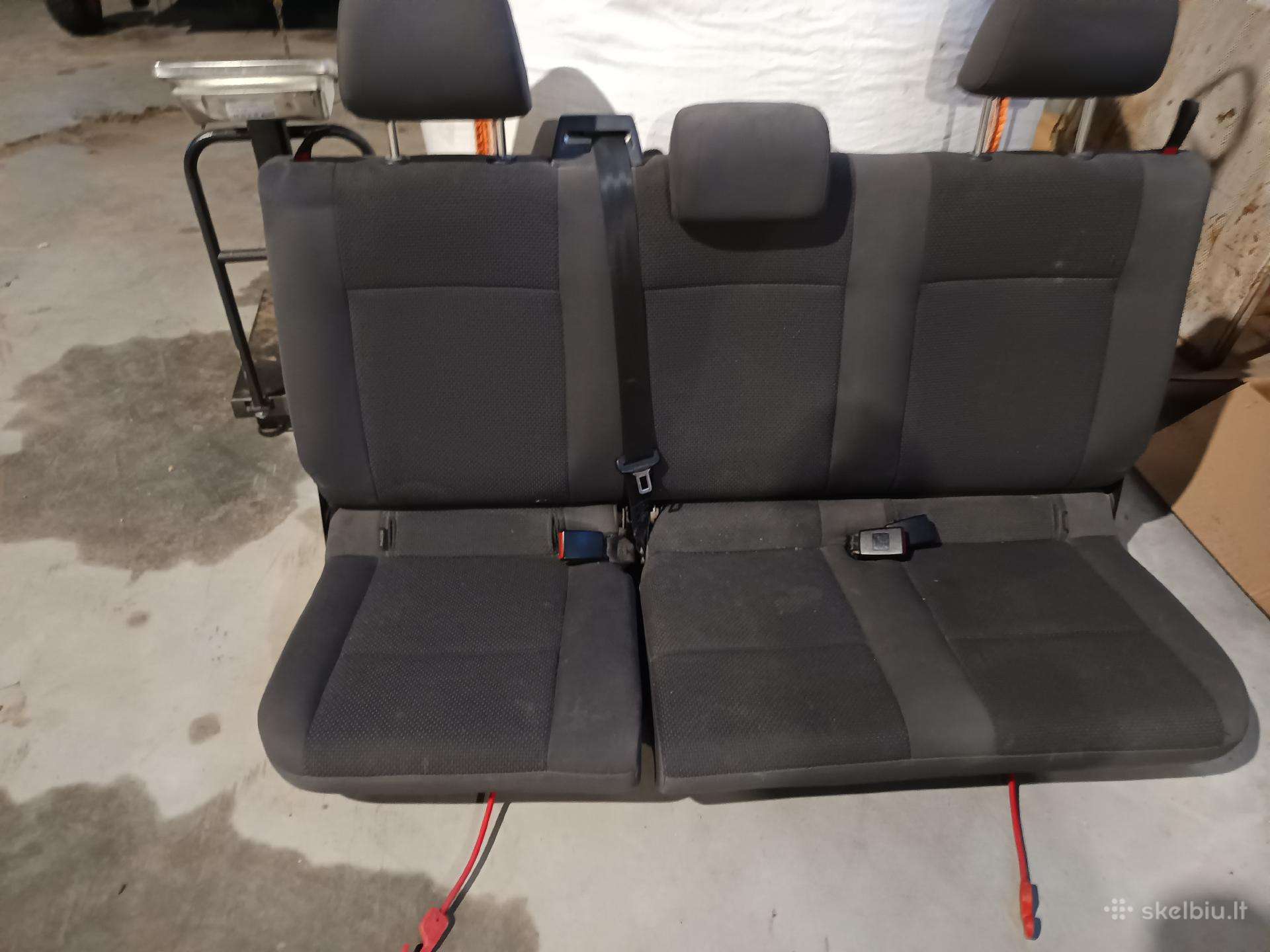 Parduodu VW Amarok salona