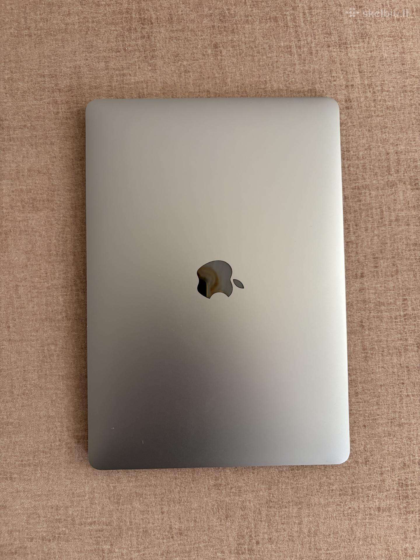 MacBook Air M1 13 2020 8gb / 256gb