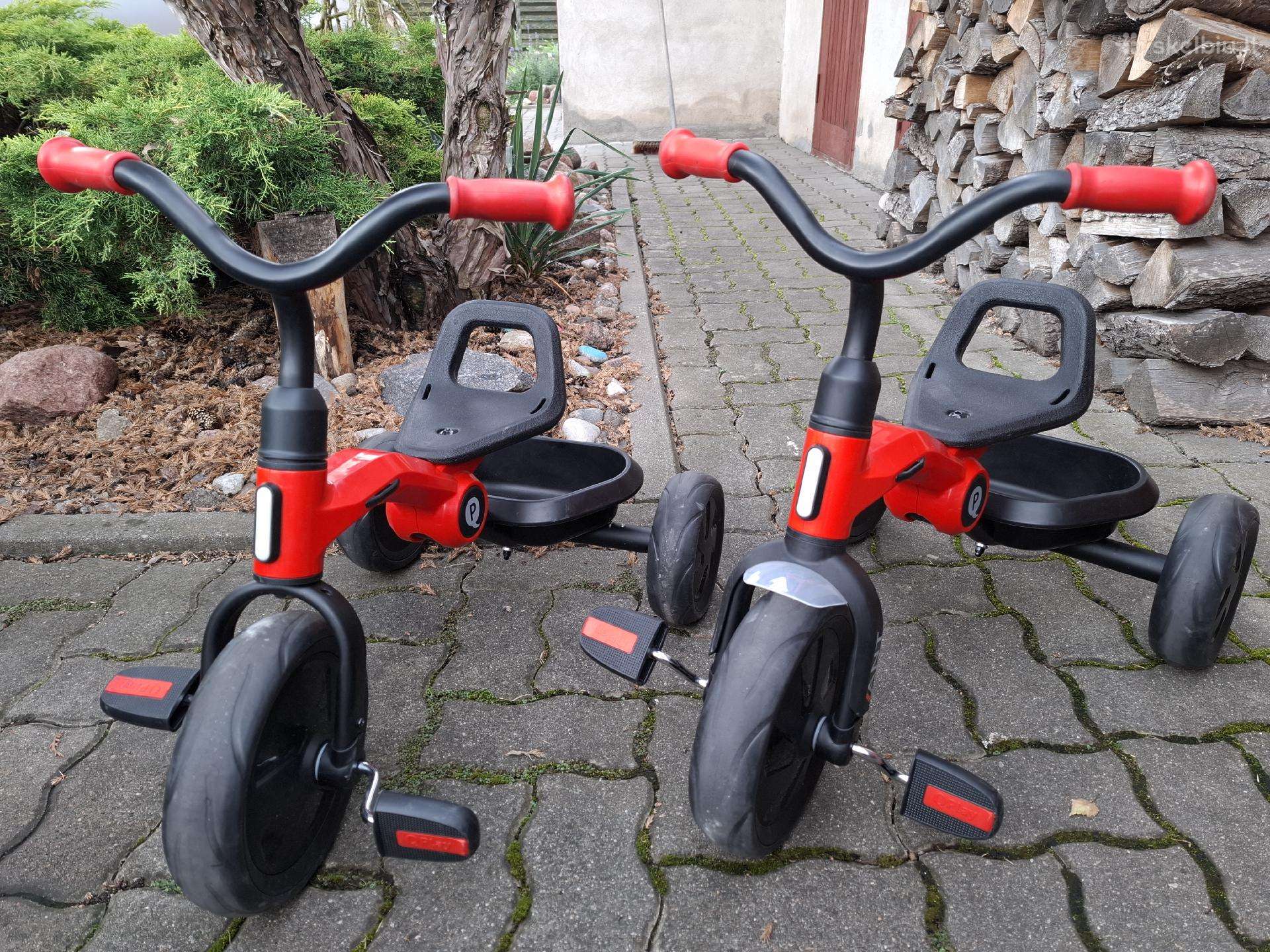 2 triratukai dvynukams
