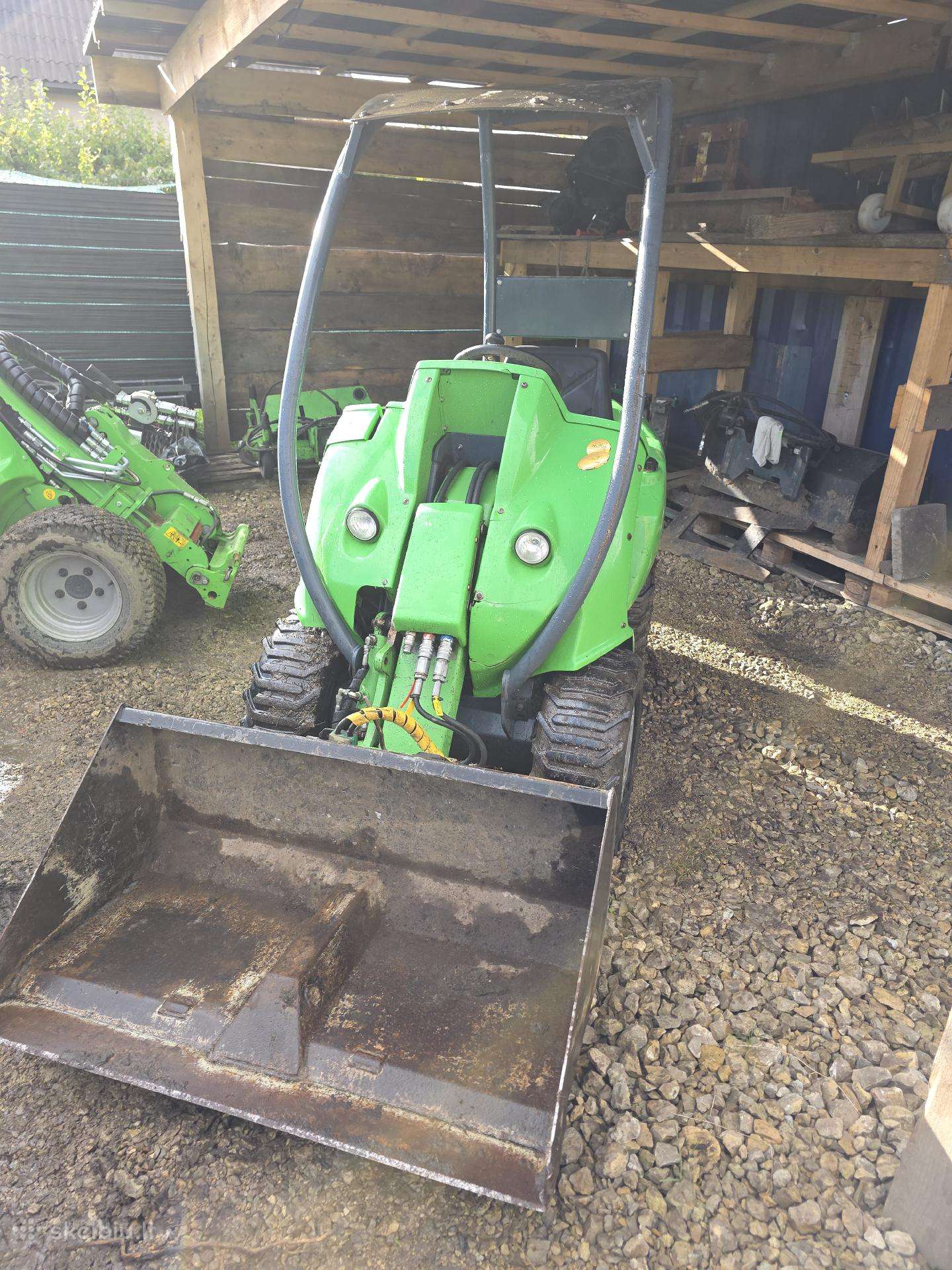 AVANT 220, mini loaders