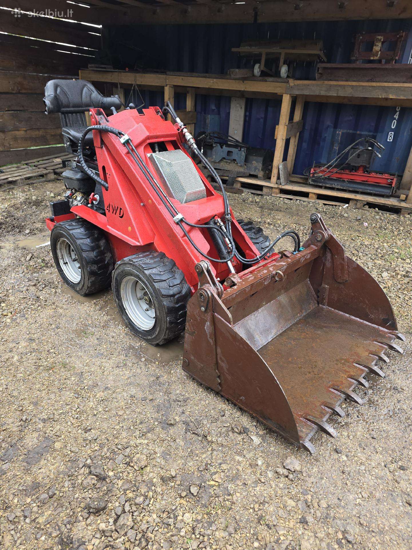 AVANT 220, mini loaders