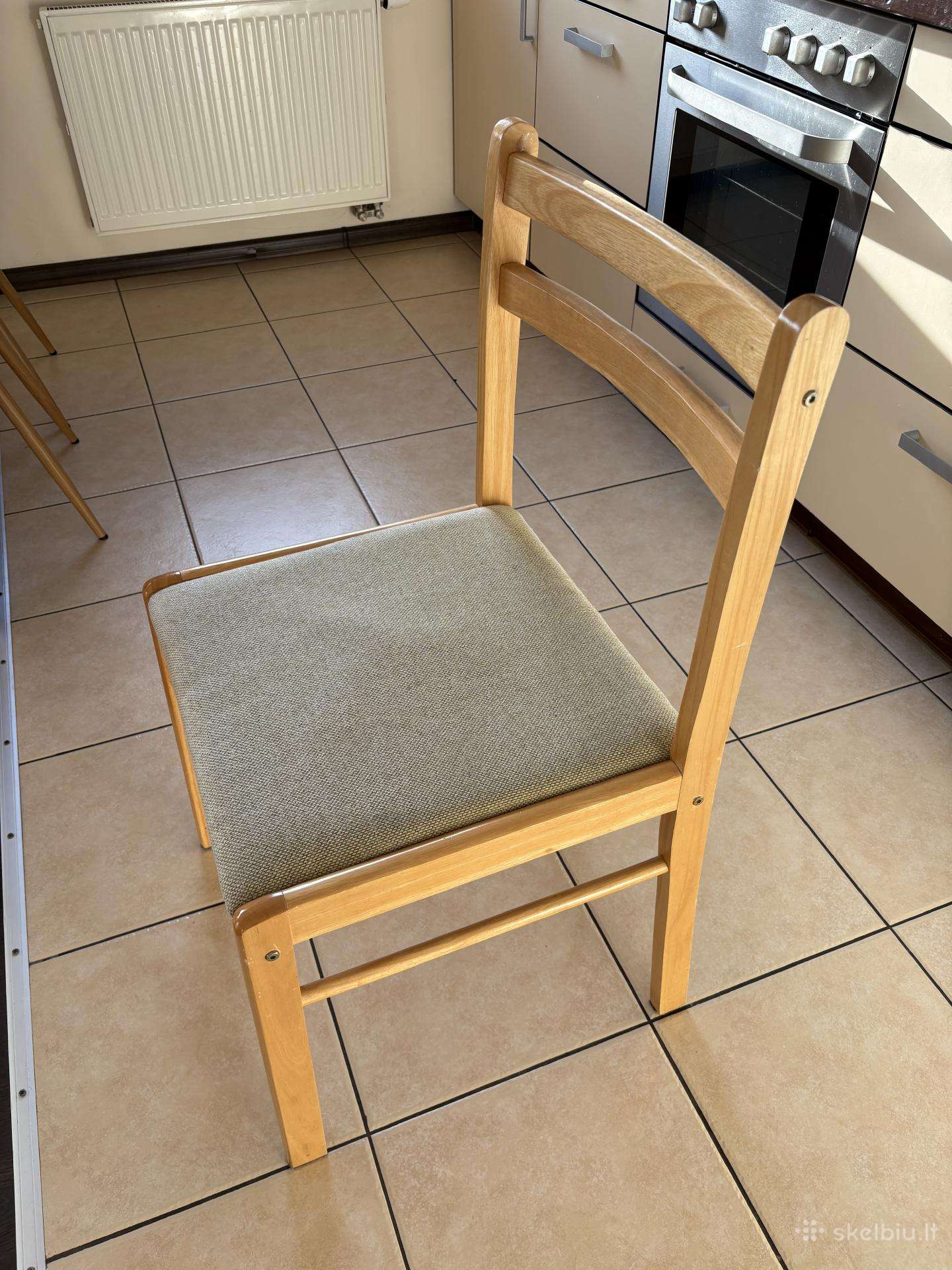 Naudotos virtuvinės kėdės 4 vnt.