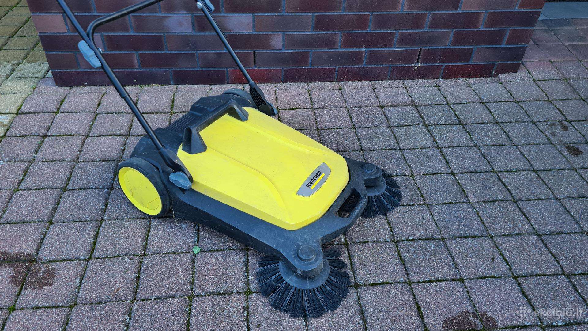 Karcher S4 Twin mechaninė šluota su defektu