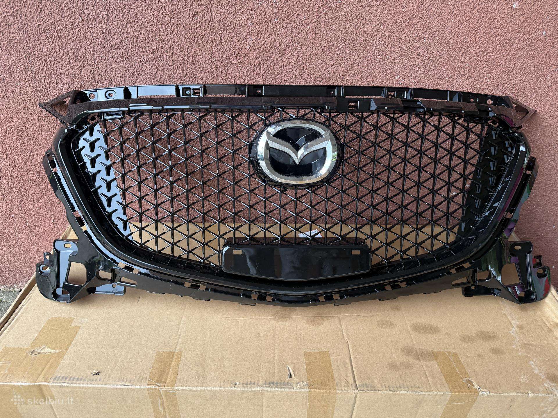 Mazda 3 2017-2019 Honeycomb grotelės