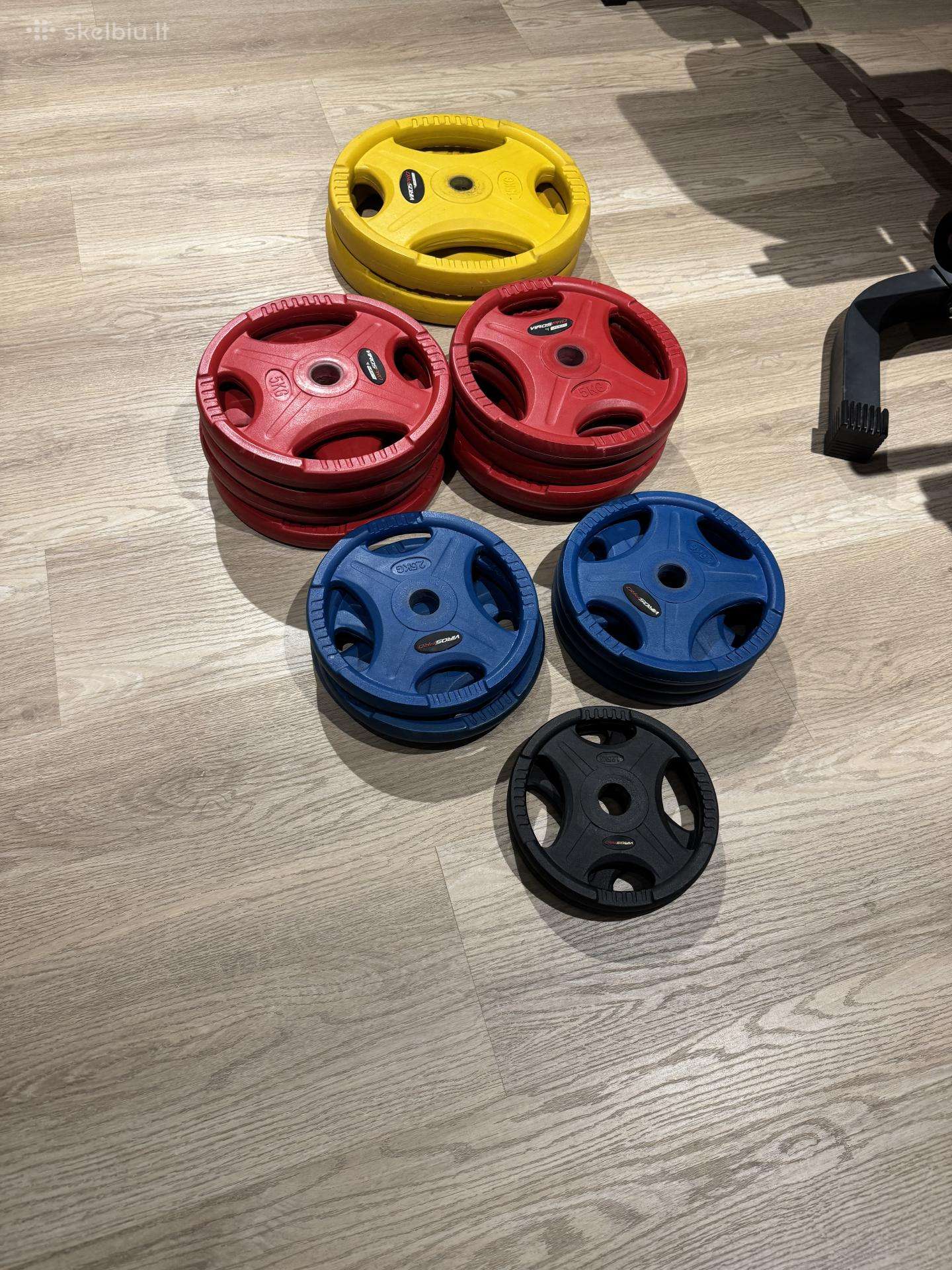 87,5 kg svorių komplektas + štangos grifas