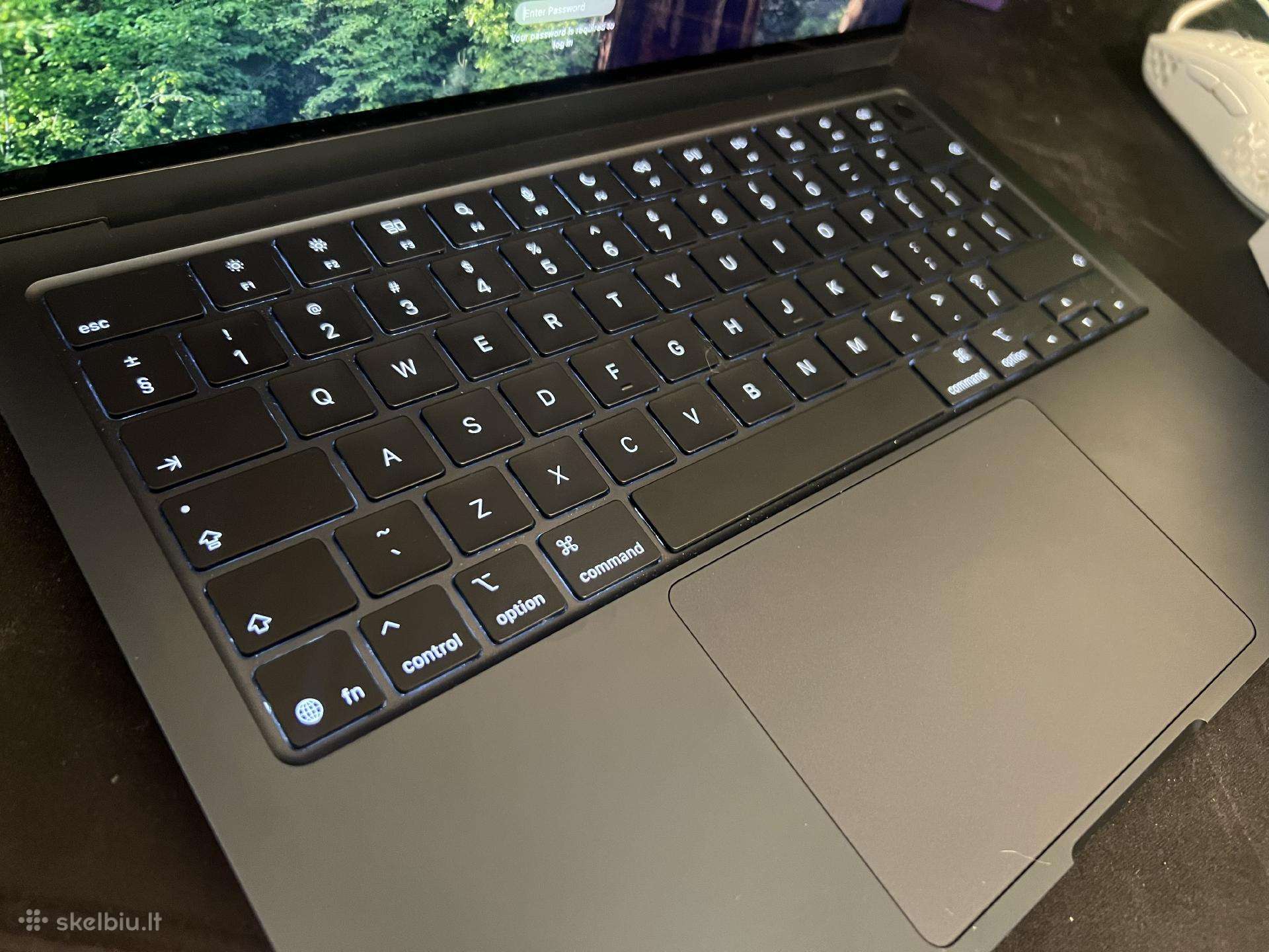 MacBook Air 13 M4, 16gb RAM, 256gb SSD
