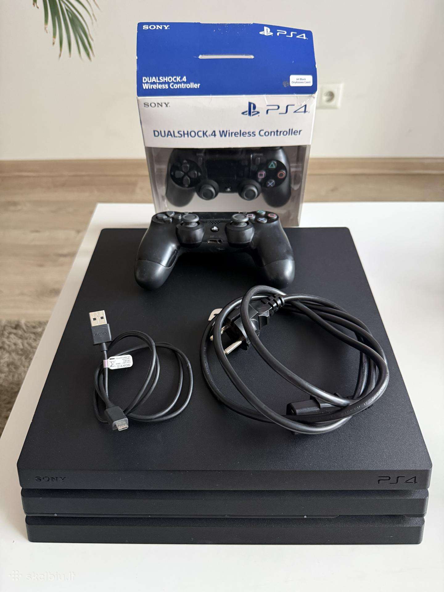 Playstation 4 Pro 1tb Ps4 Pro su dviem pulteliais