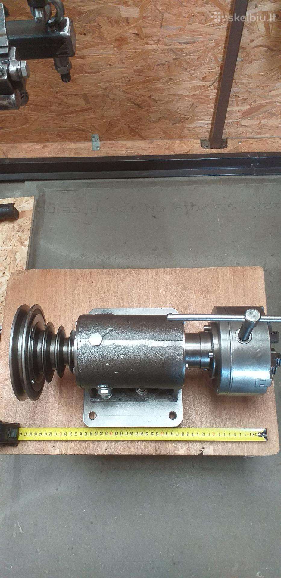 Metalo tekinimo stakles su 160 mm griebtuvu