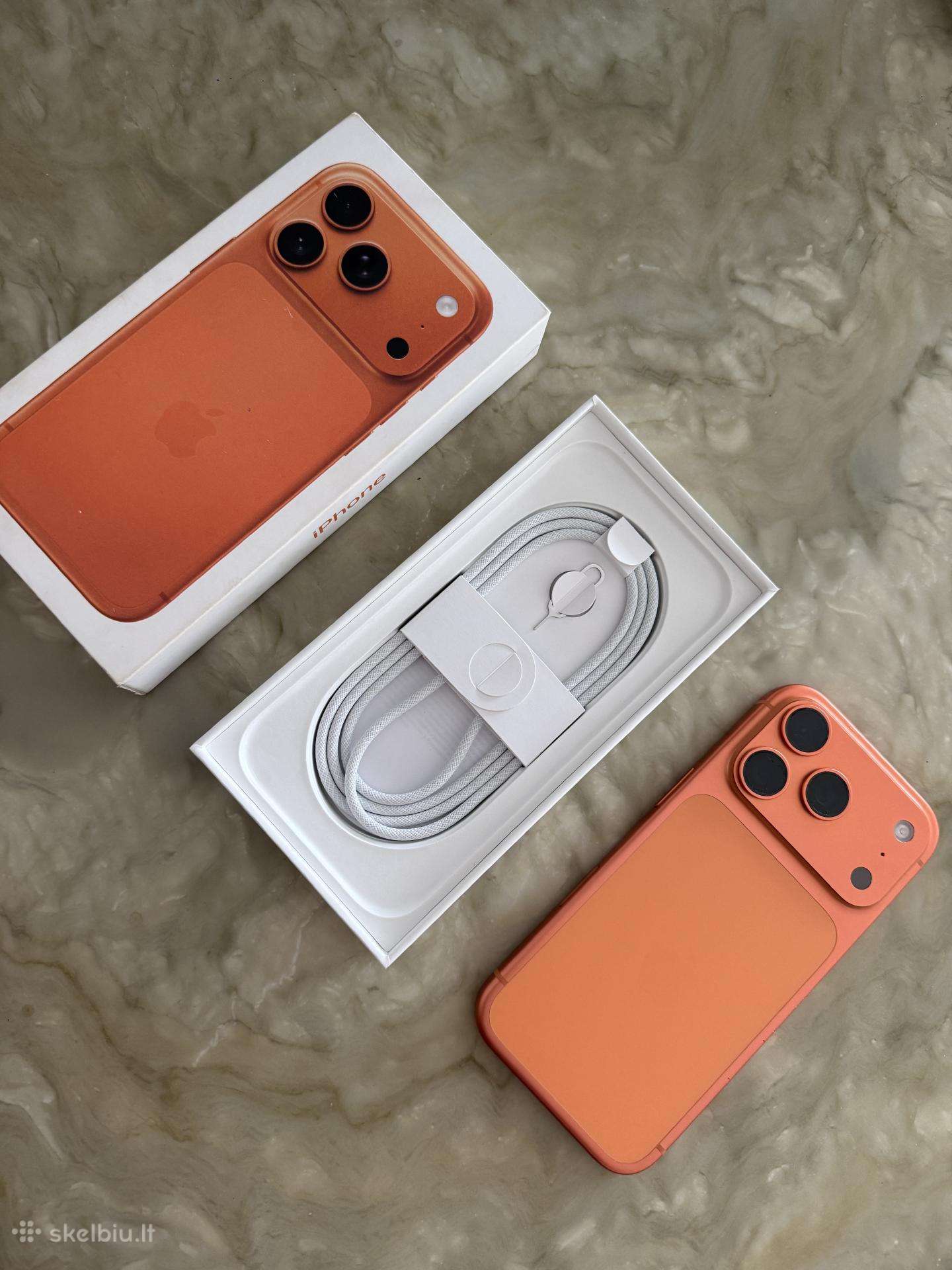 17 phone pro 256 GB