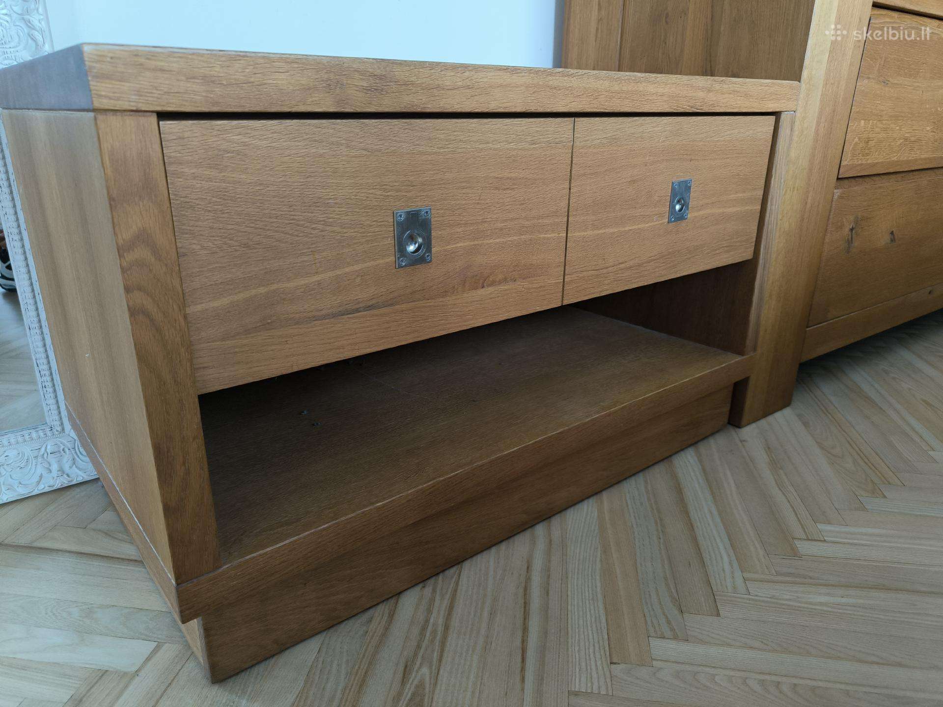 Ąžuolo masyvo komoda - TV spintelė