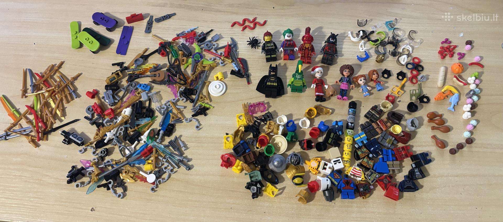 Lego minifigūrėles ir aksesuarus
