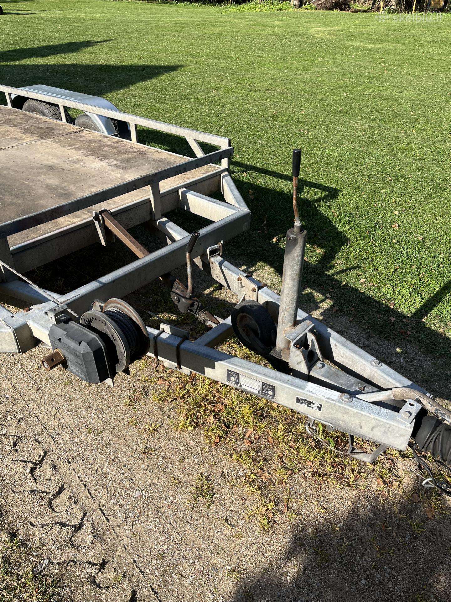 -Kita-, passenger car trailers