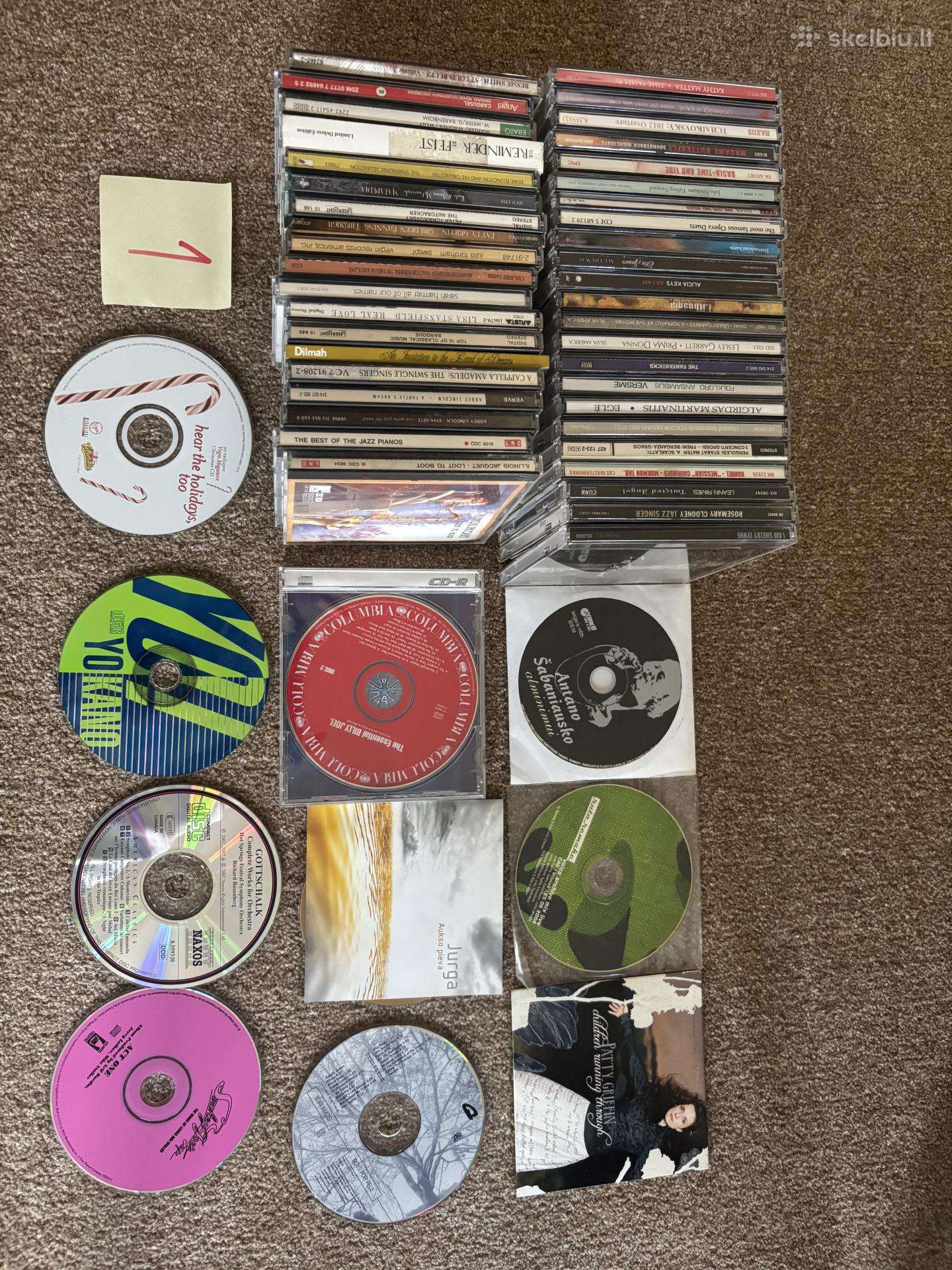 CD kompaktai
