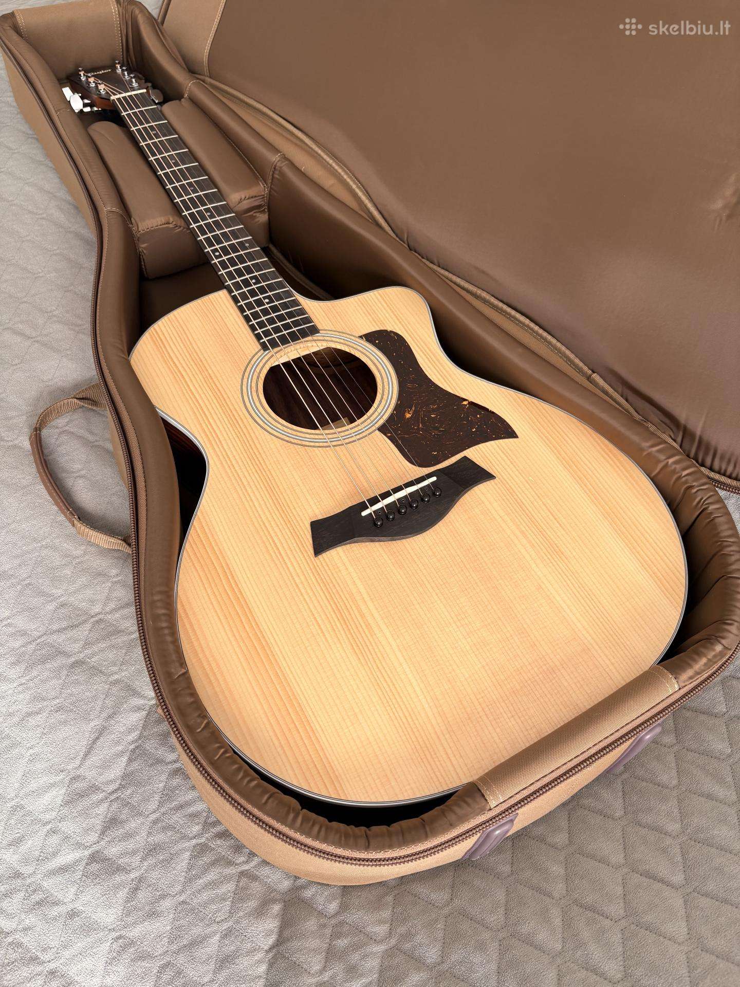 Taylor 214ce