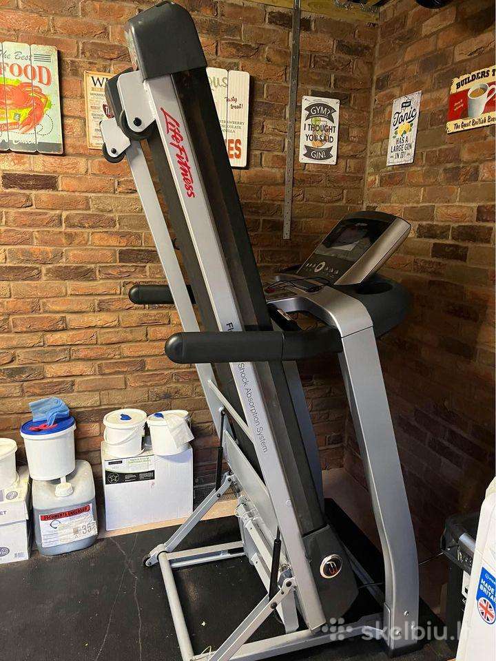 Bėgimo takelis Life Fitness F3