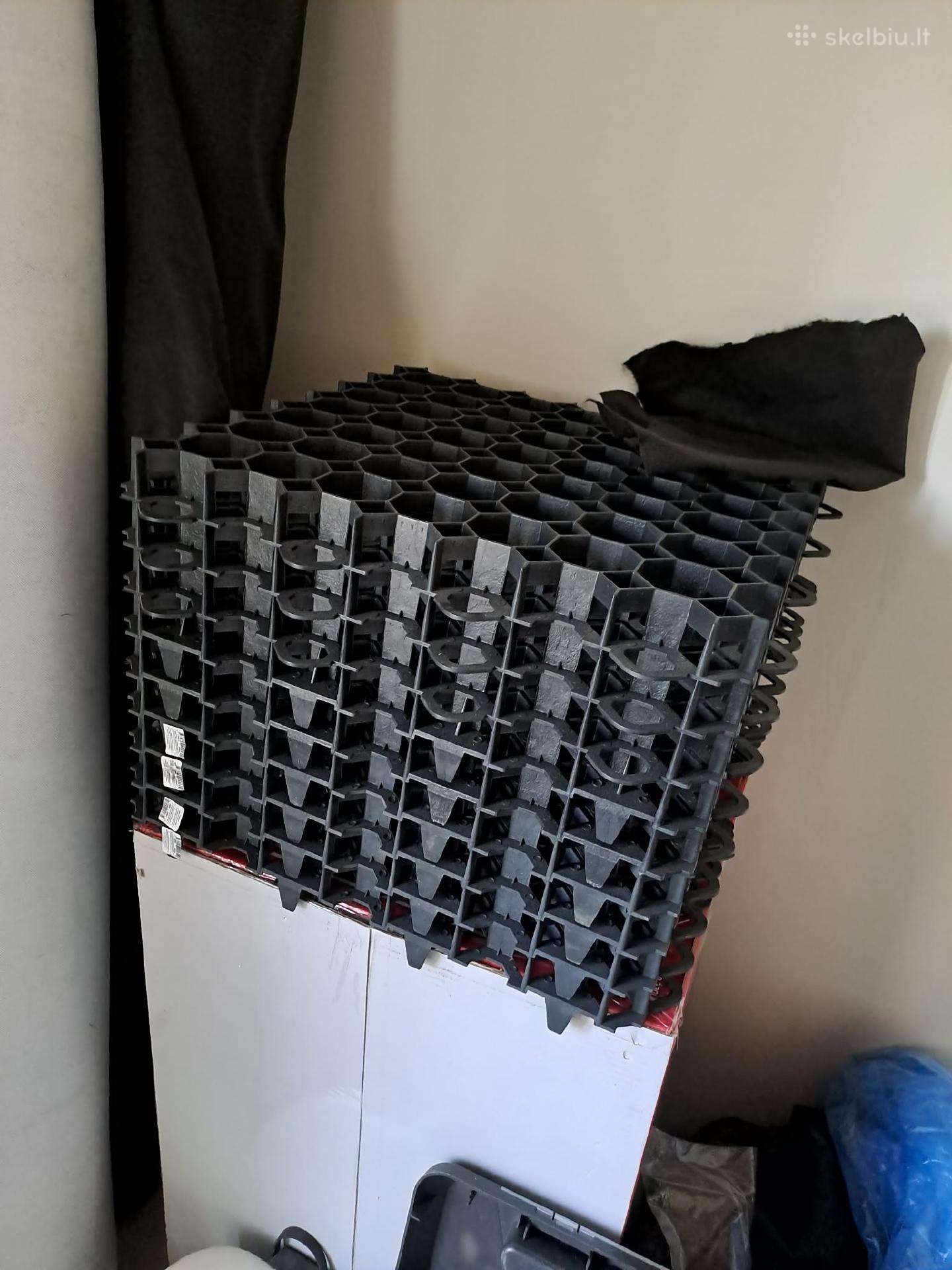 Vejos grotelės 494x494x63 Plastikinis korys 9 vnt